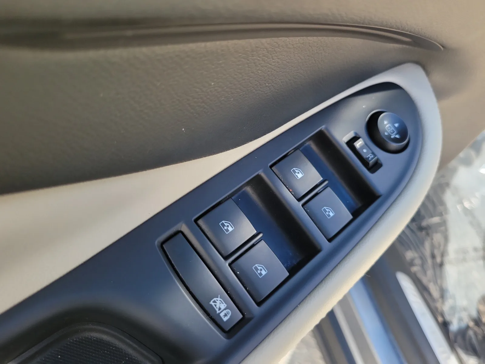 2020 Buick Envision Preferred photo 24