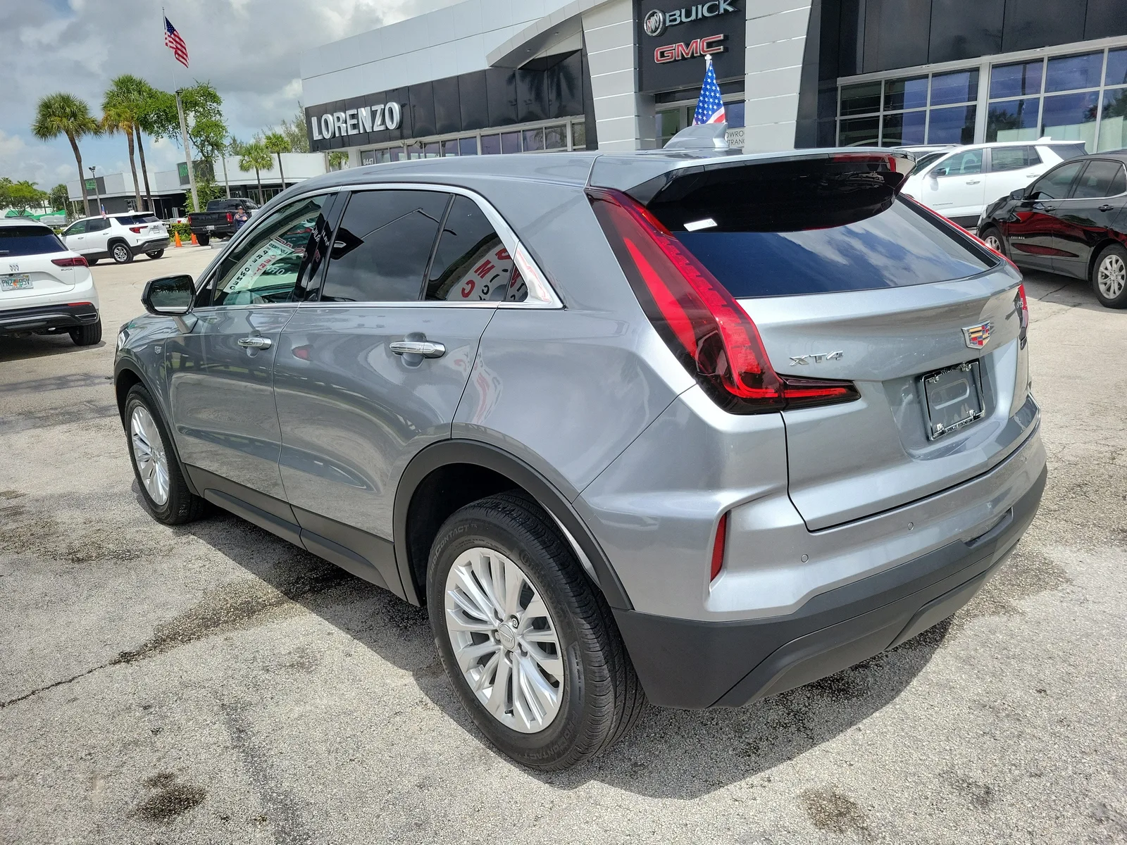 2024 Cadillac XT4 Luxury photo 7