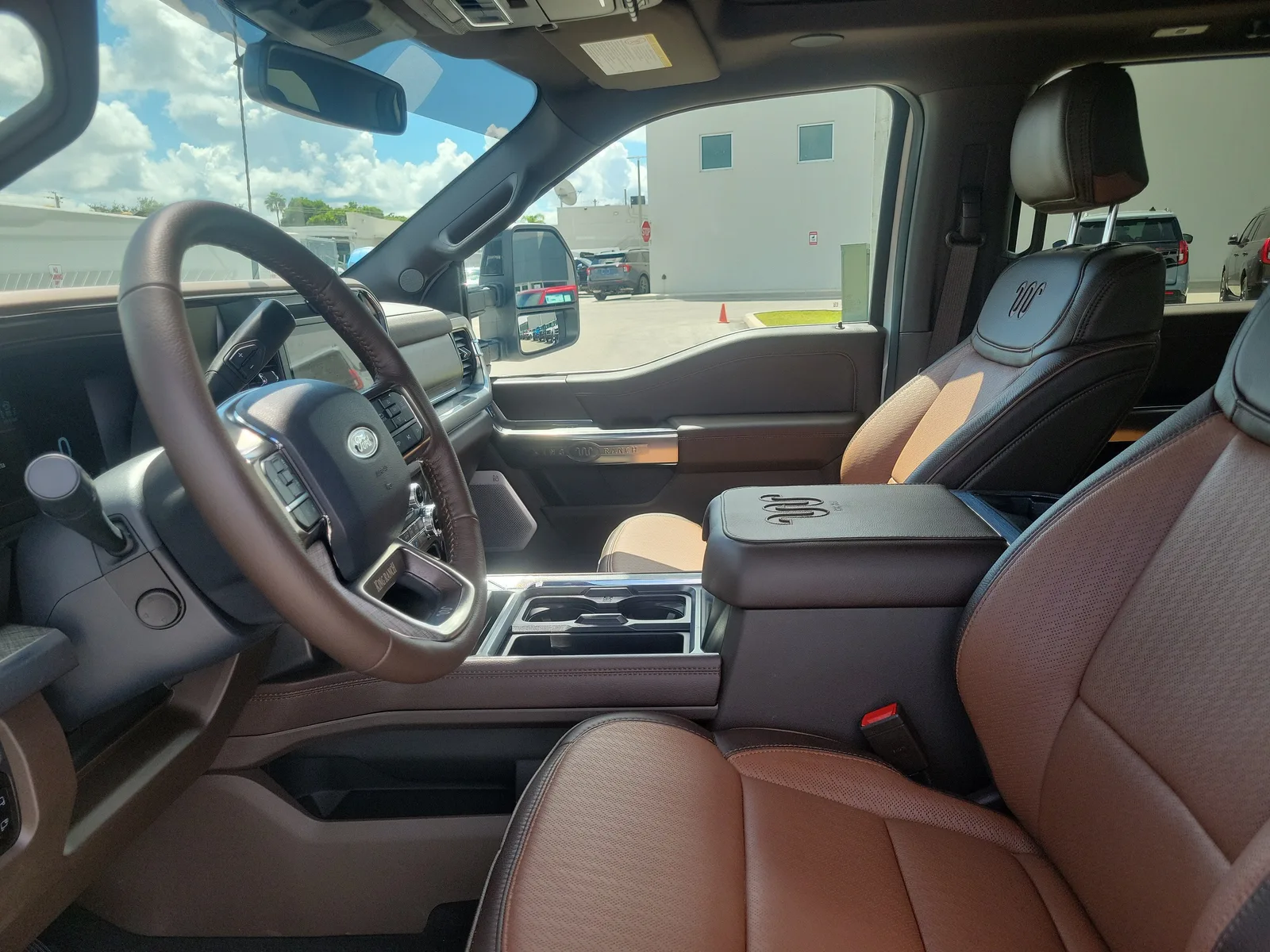 2026 Ford Super Duty F-350 SRW King Ranch 4WD Diesel photo 12