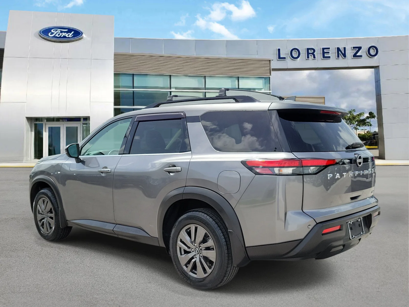 2022 Nissan Pathfinder SV photo 7