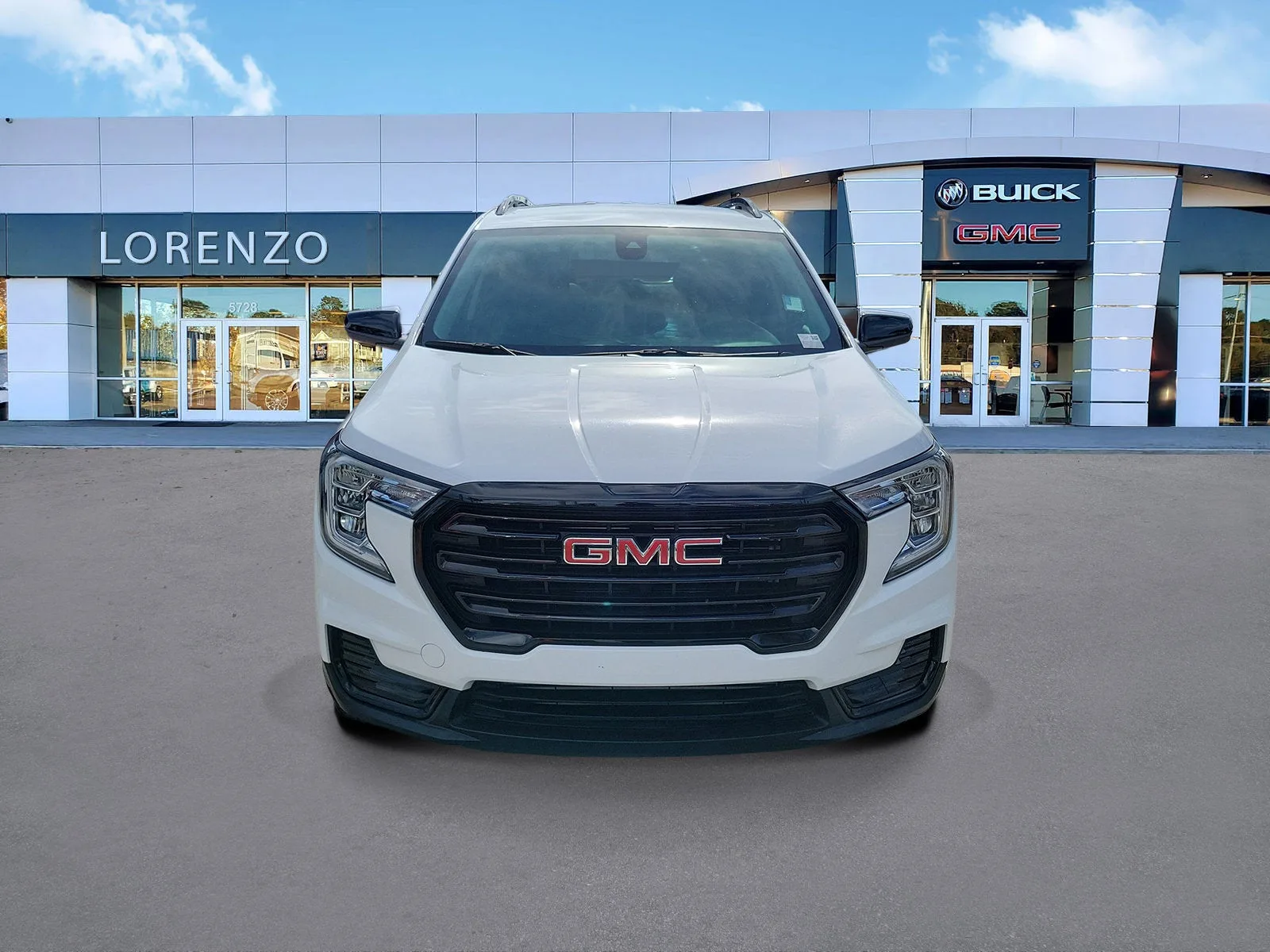 2023 GMC Terrain SLE photo 2