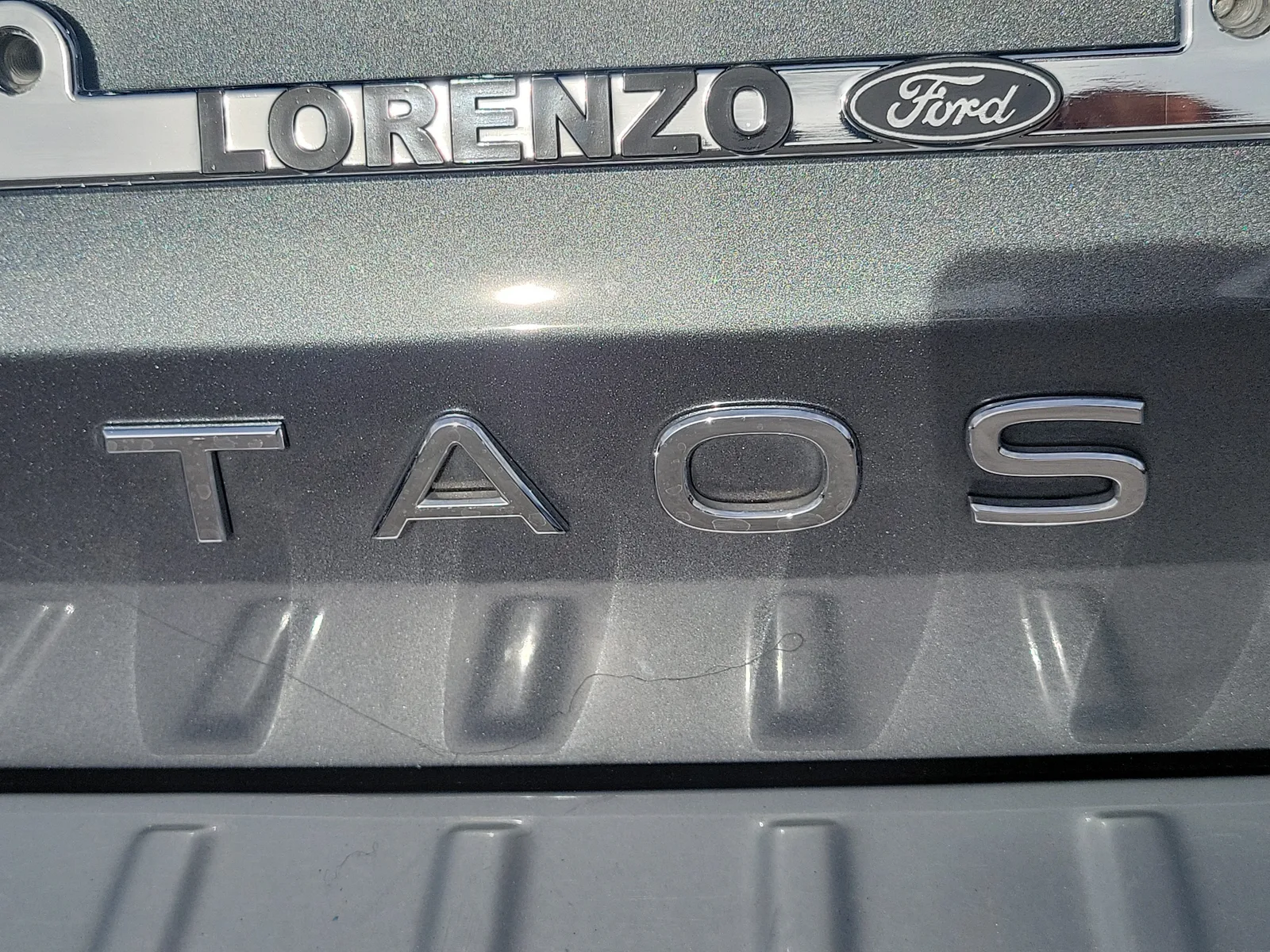 2025 Volkswagen Taos S photo 32