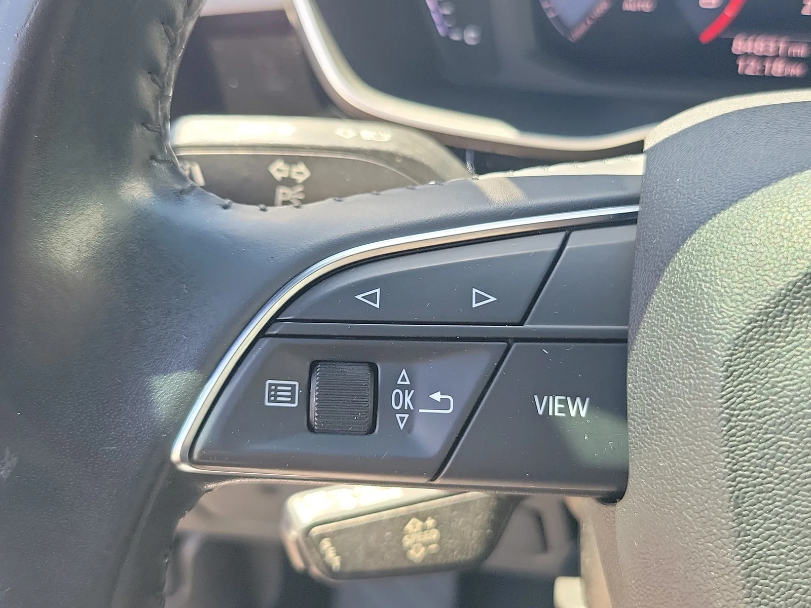 2020 Audi Q3 S line Premium photo 22