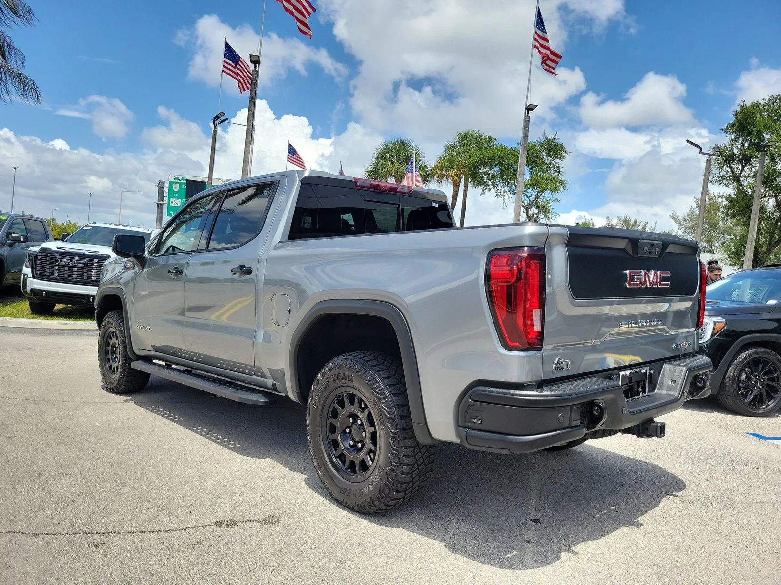 2024 GMC Sierra 1500 AT4X photo 7