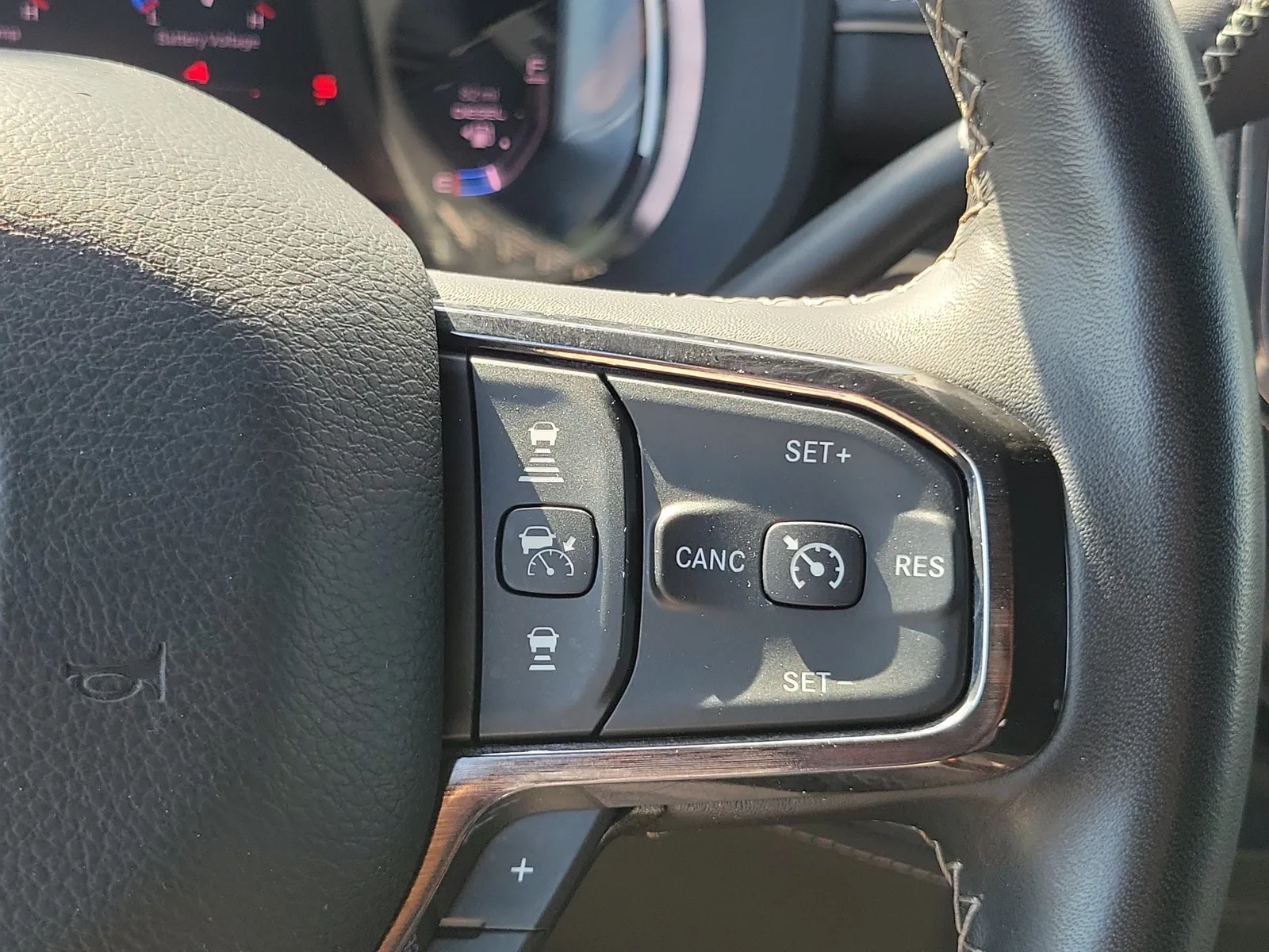 2024 RAM 3500 Limited 4WD Diesel photo 19