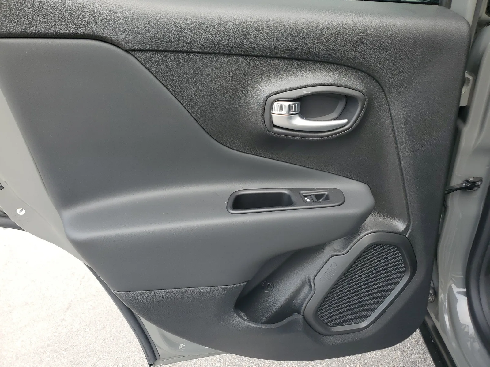 2022 Jeep Renegade Altitude 4WD photo 27