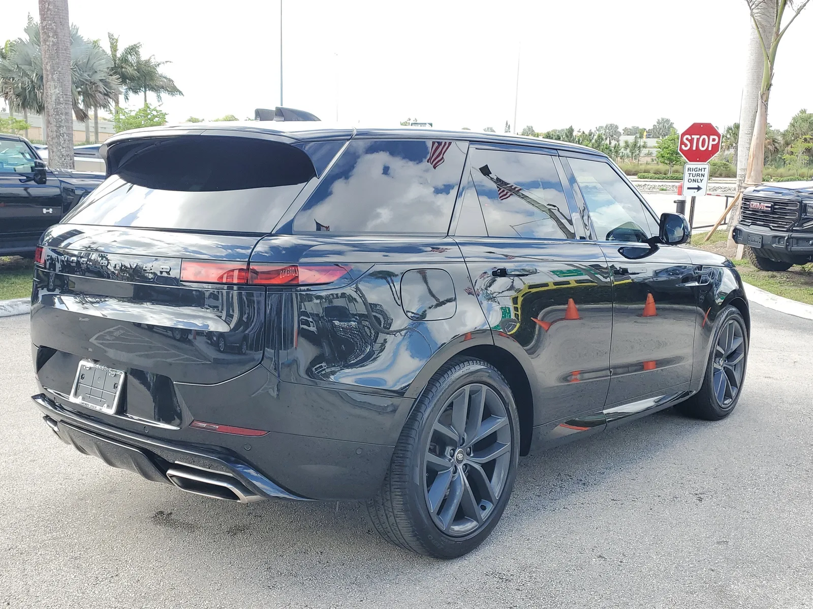 2024 Land Rover Range Rover Sport Dynamic SE photo 5