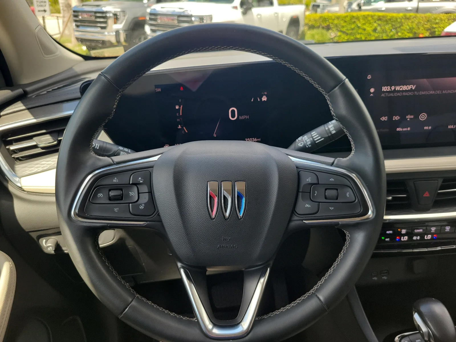 2024 Buick Encore GX Avenir photo 17