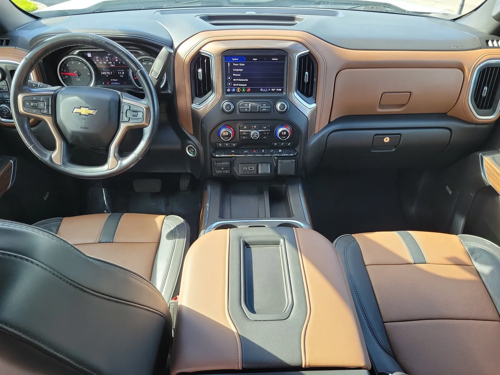 2022 Chevrolet Silverado 1500 LTD High Country photo 17