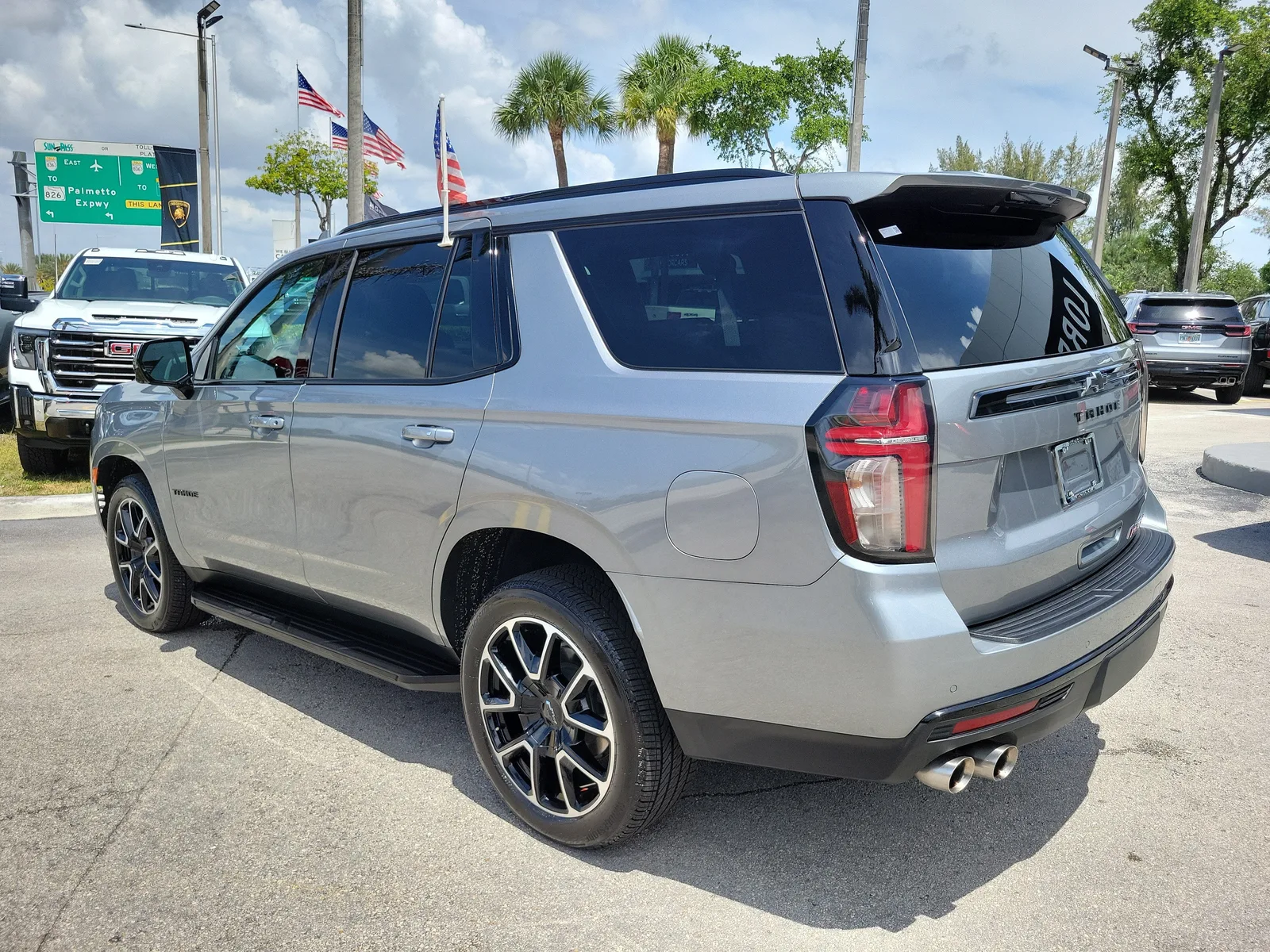 2023 Chevrolet Tahoe RST photo 7