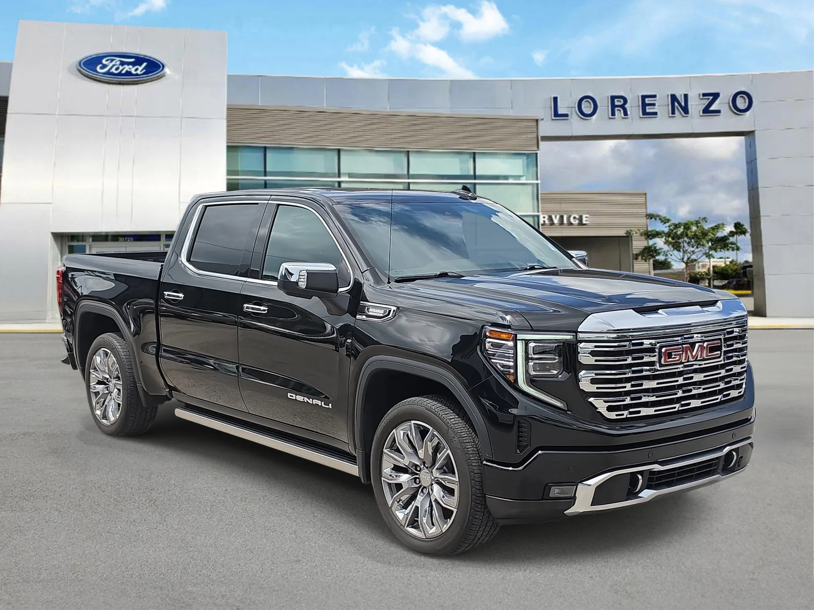 2025 GMC Sierra 1500 Denali 4WD Diesel photo 3