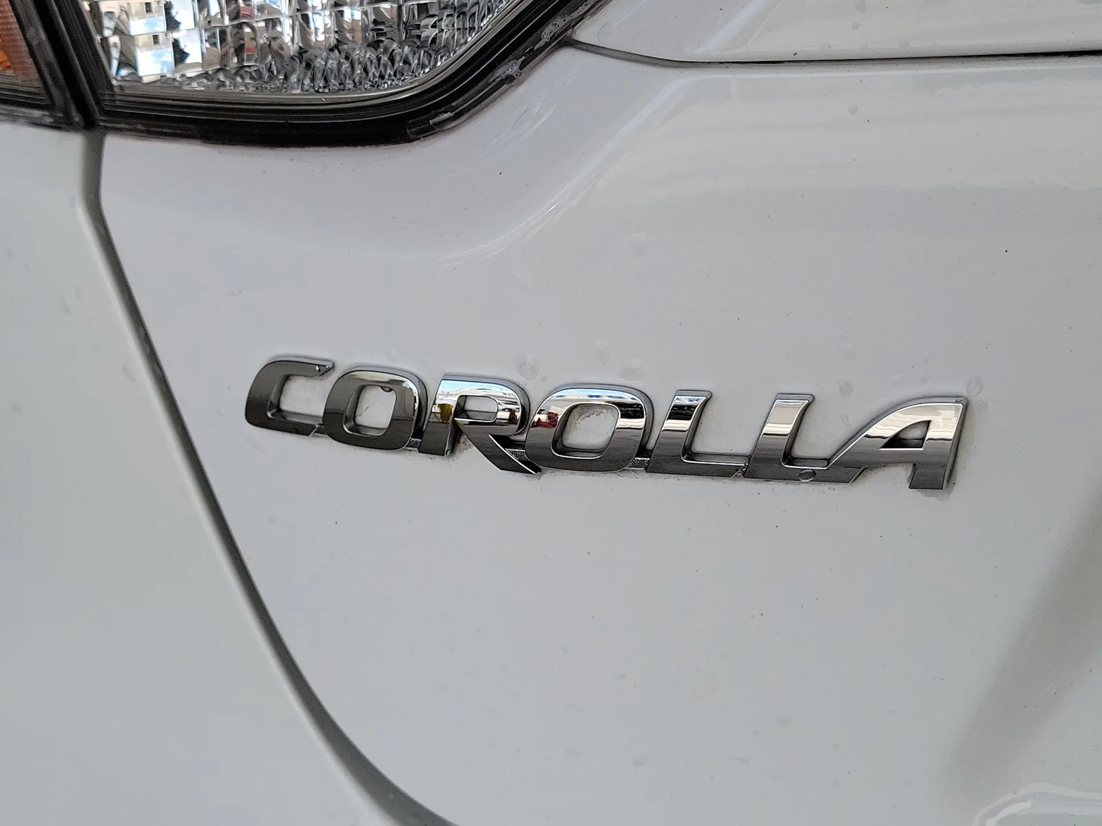 2021 Toyota Corolla LE photo 27
