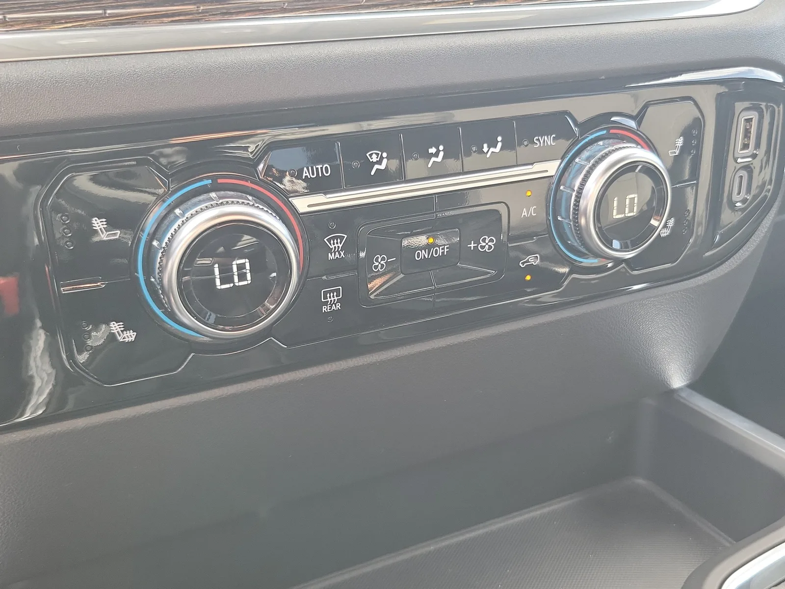 2023 GMC Sierra 1500 Elevation photo 21
