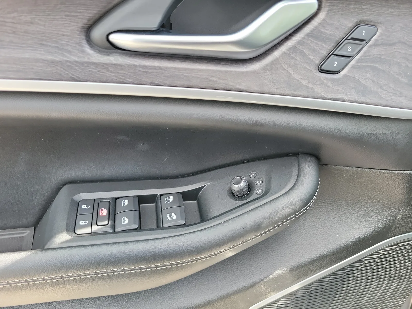 2022 Jeep Grand Cherokee 4xe 4WD photo 28