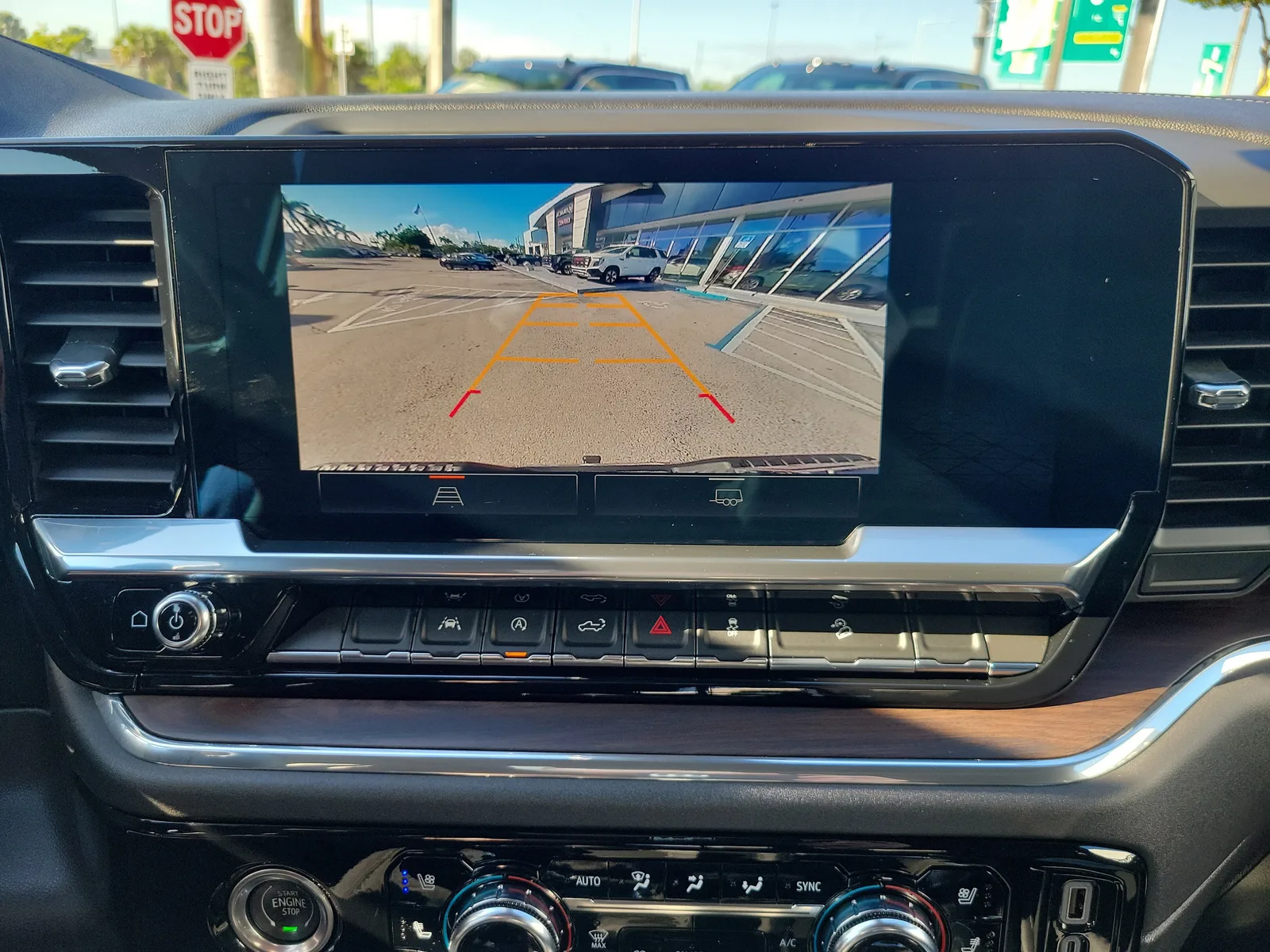 2023 GMC Sierra 1500 SLT photo 11