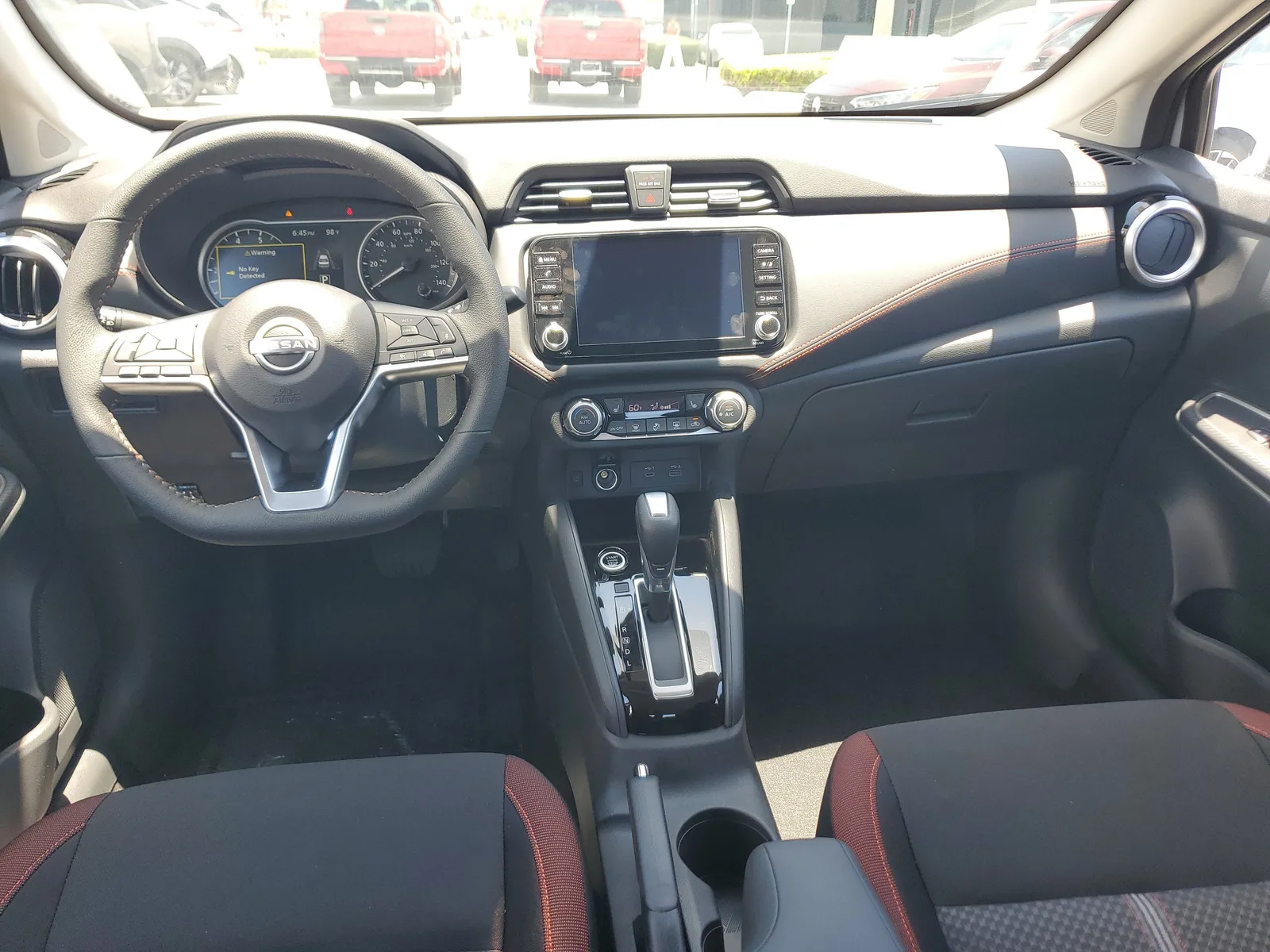 2025 Nissan Versa SR photo 12