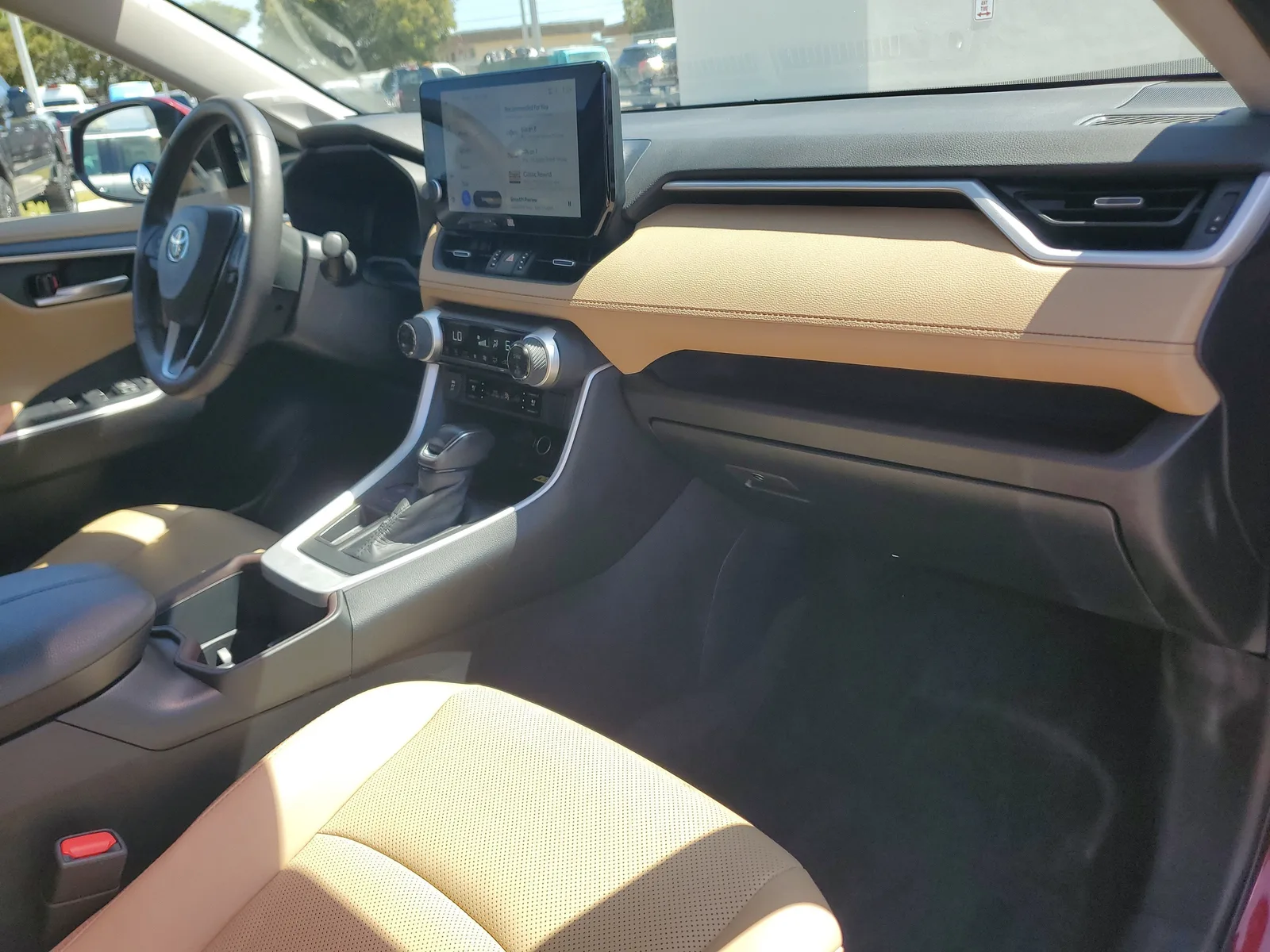 2023 Toyota RAV4 Limited photo 20