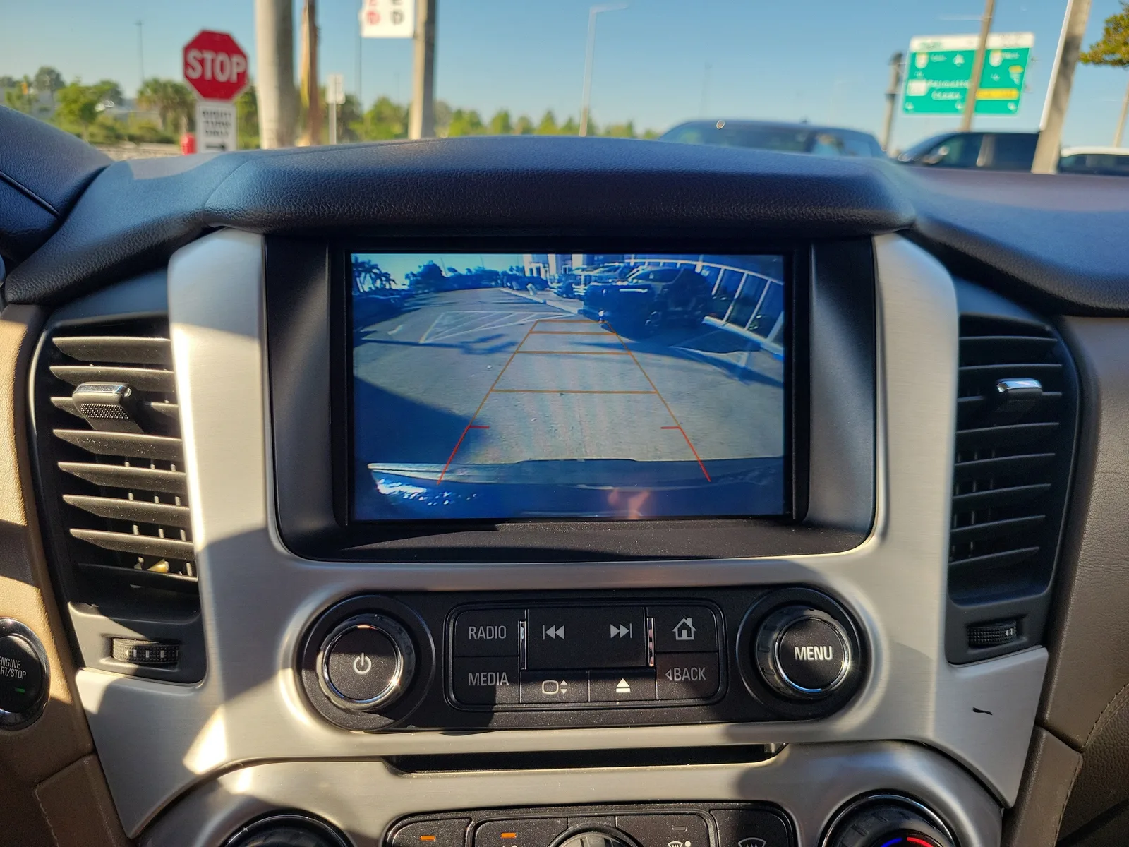 2019 GMC Yukon SLT photo 11