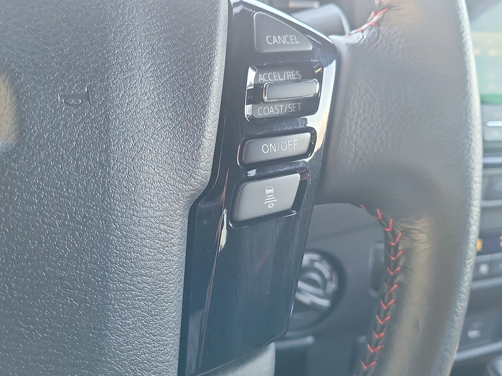 2024 Nissan Frontier PRO-4X 4WD photo 21
