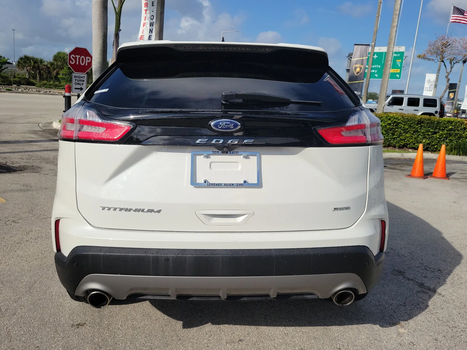 2022 Ford Edge Titanium 4WD photo 6