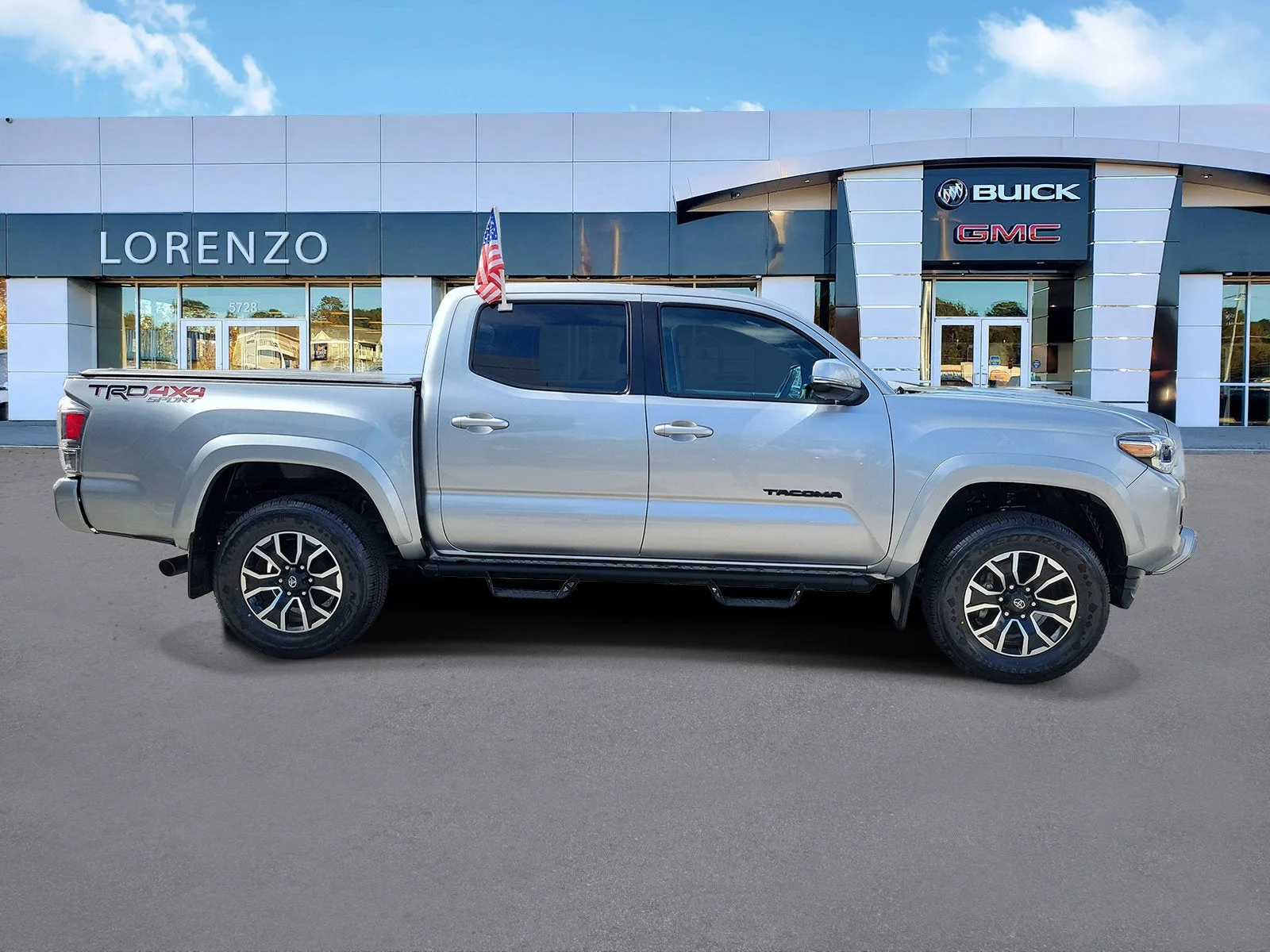 2023 Toyota Tacoma 4WD SR photo 4