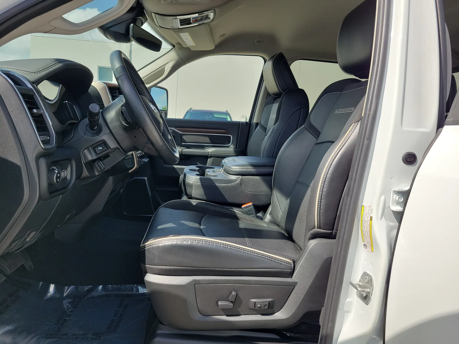 2024 RAM 2500 Laramie 4WD Diesel photo 11