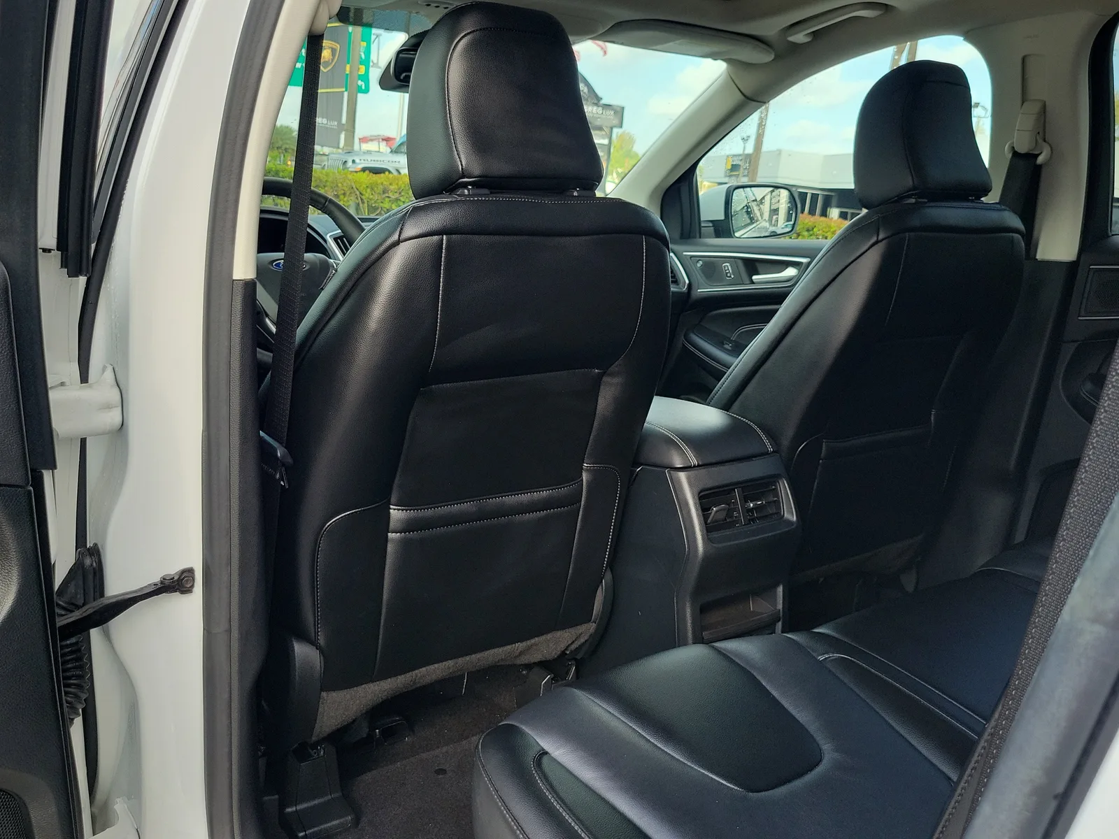 2022 Ford Edge Titanium 4WD photo 15