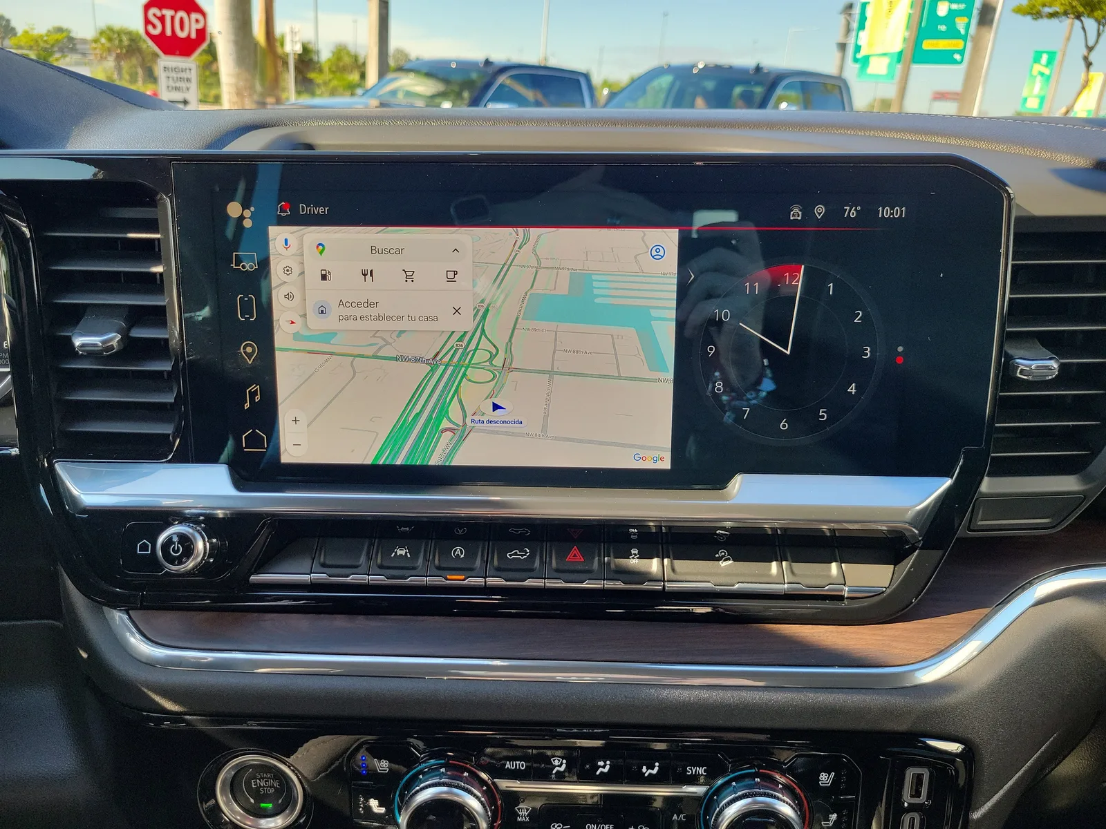 2023 GMC Sierra 1500 SLT photo 10