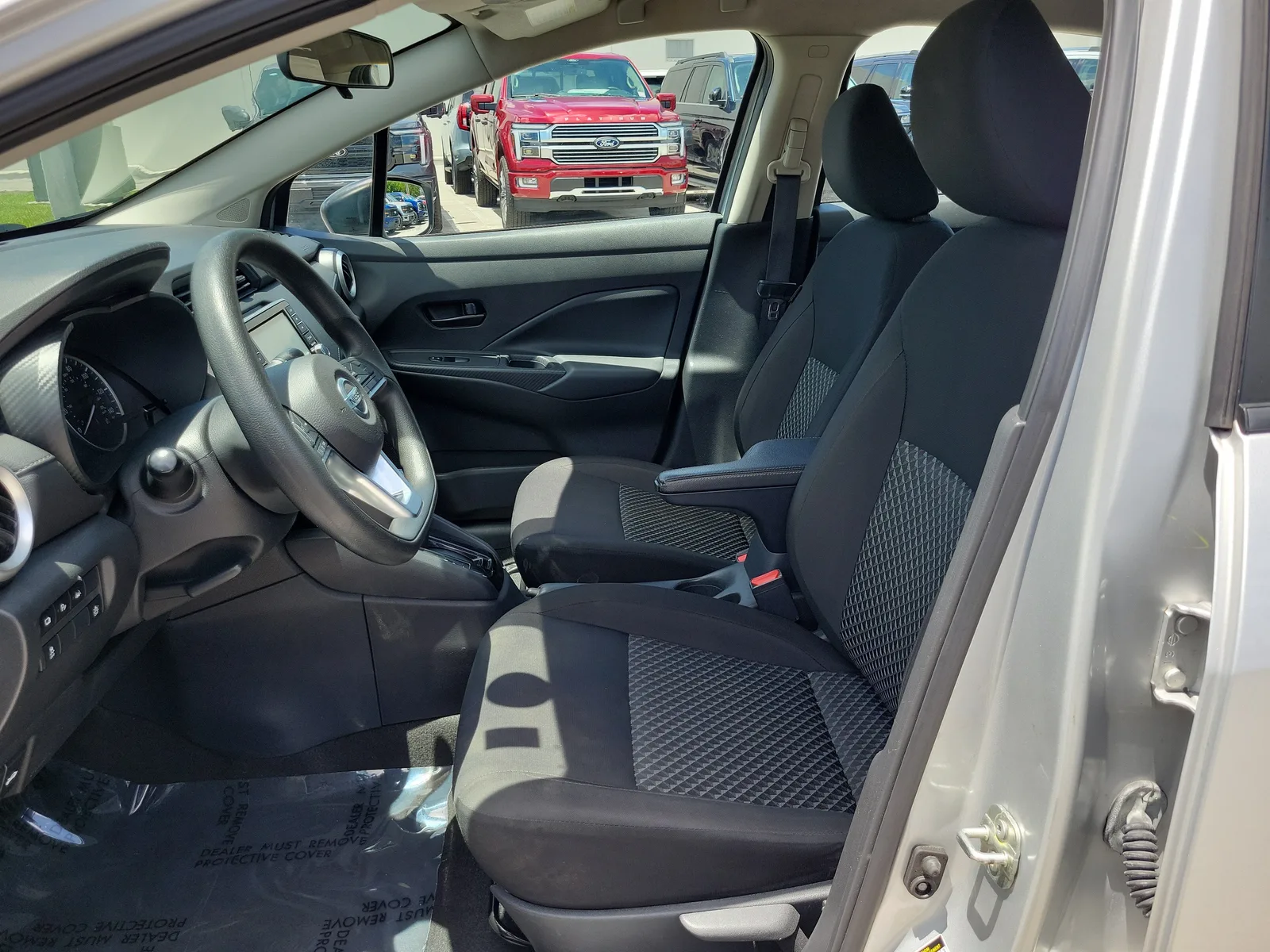 2021 Nissan Versa S photo 10