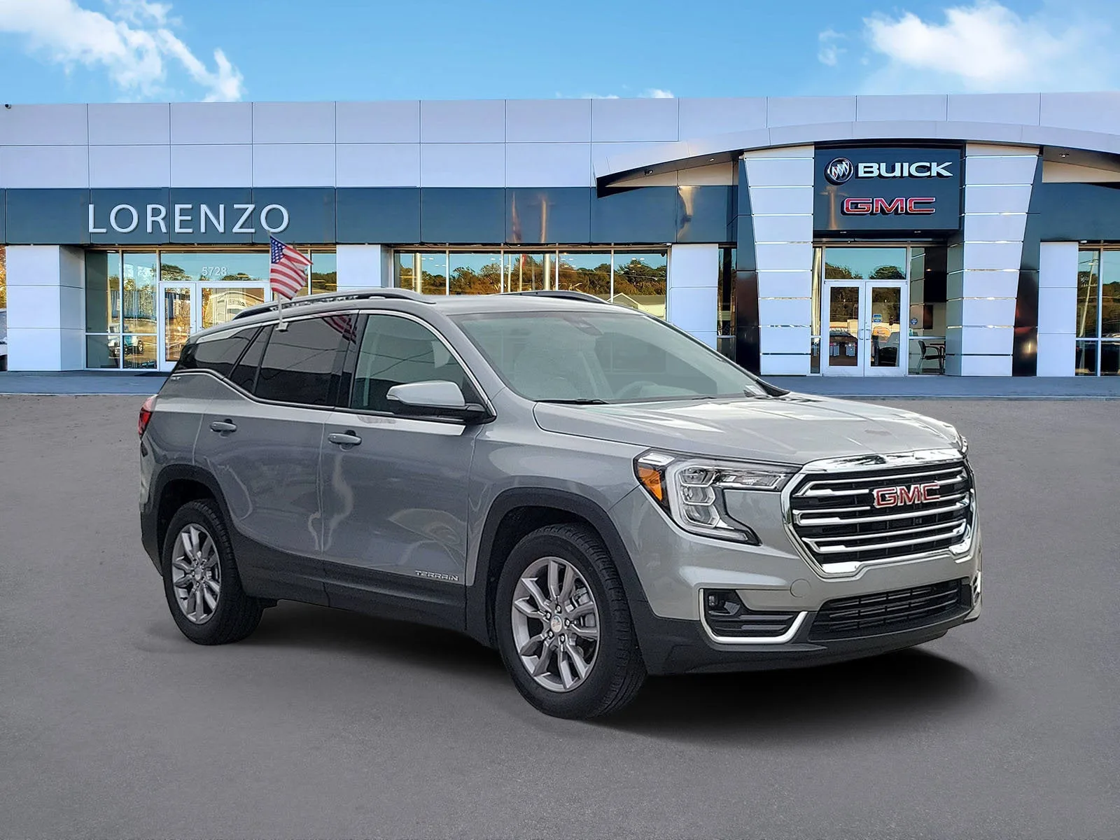 2024 GMC Terrain SLT photo 3