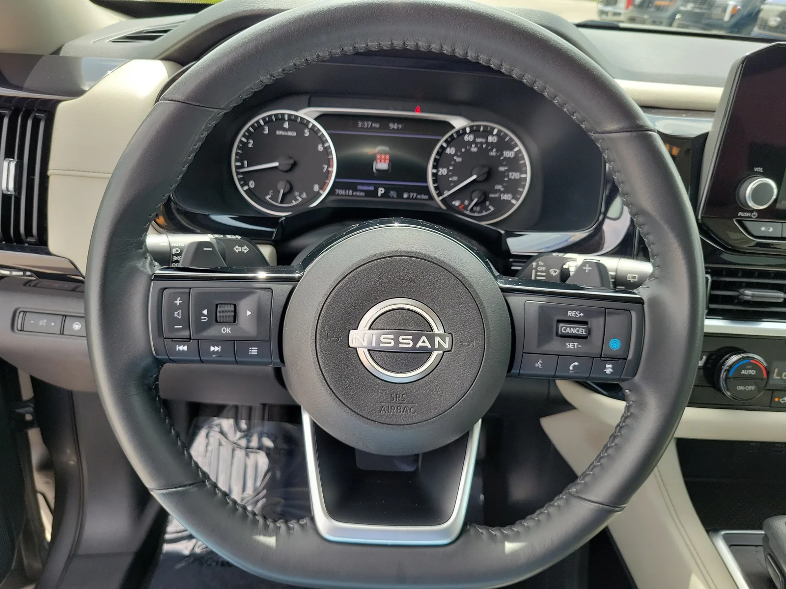 2022 Nissan Pathfinder SV photo 20