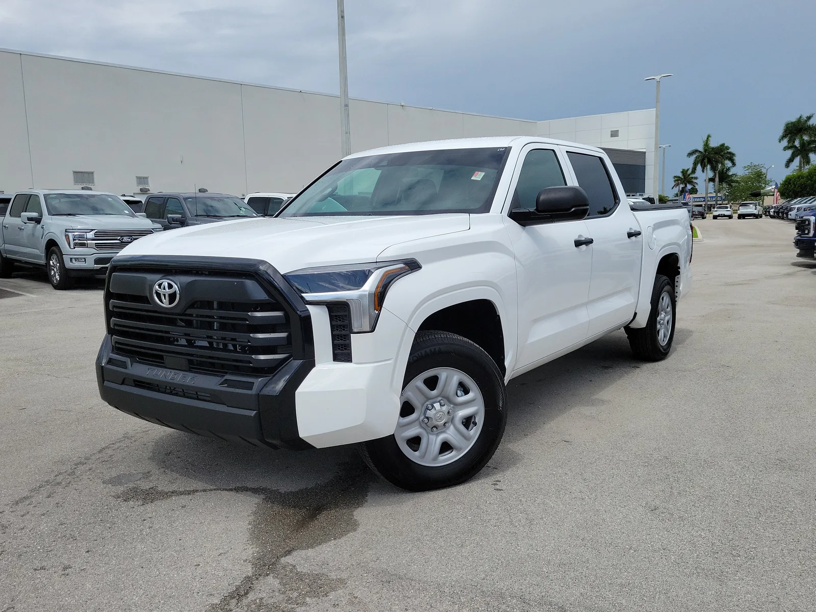 2026 Toyota Tundra 4WD SR 4WD photo 31