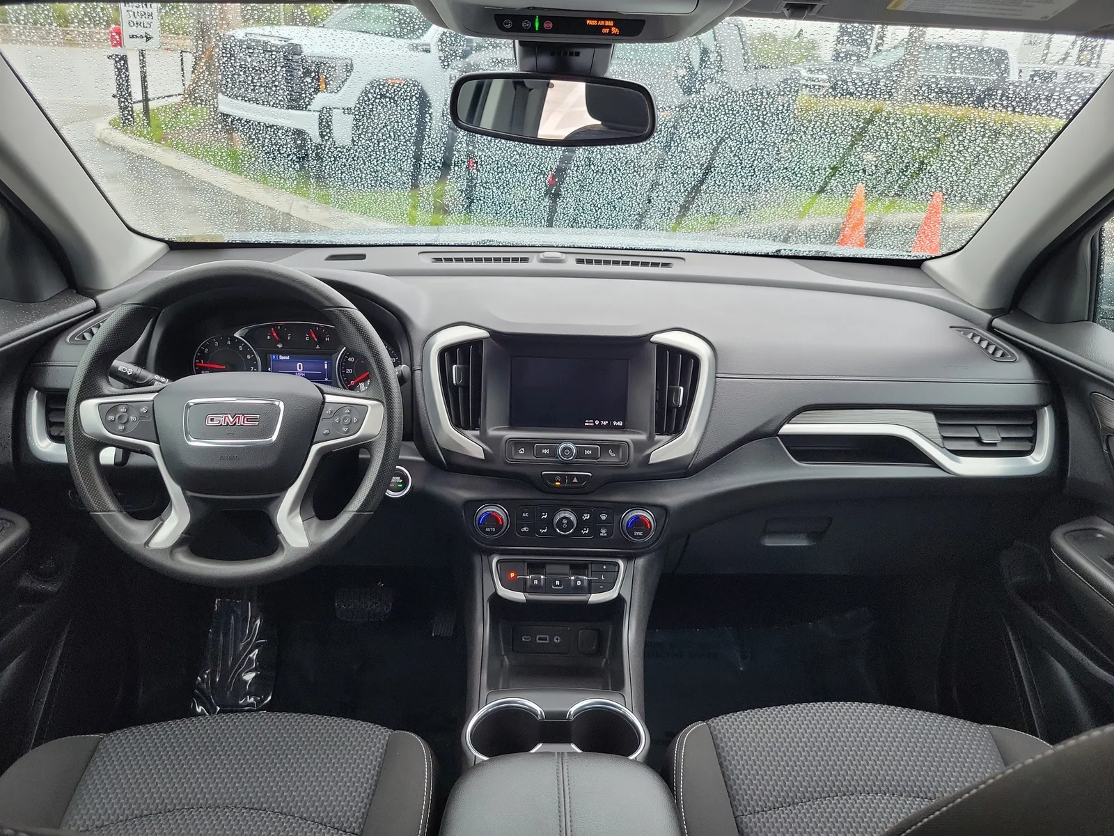 2023 GMC Terrain SLE photo 15