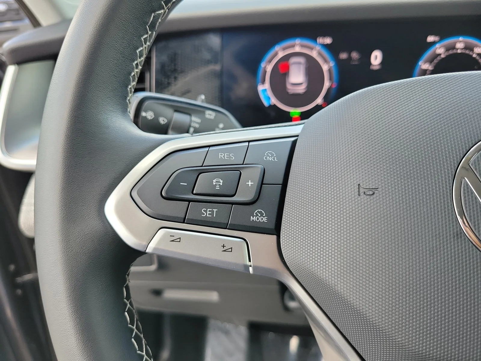 2025 Volkswagen Tiguan S photo 27