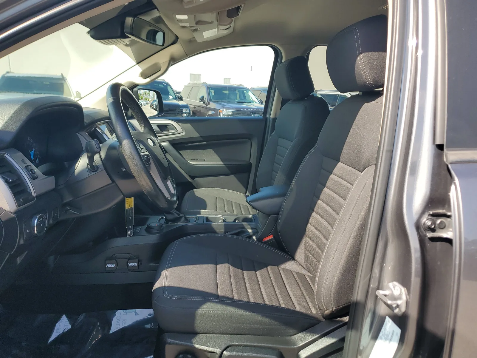 2023 Ford Ranger XLT 4WD photo 10