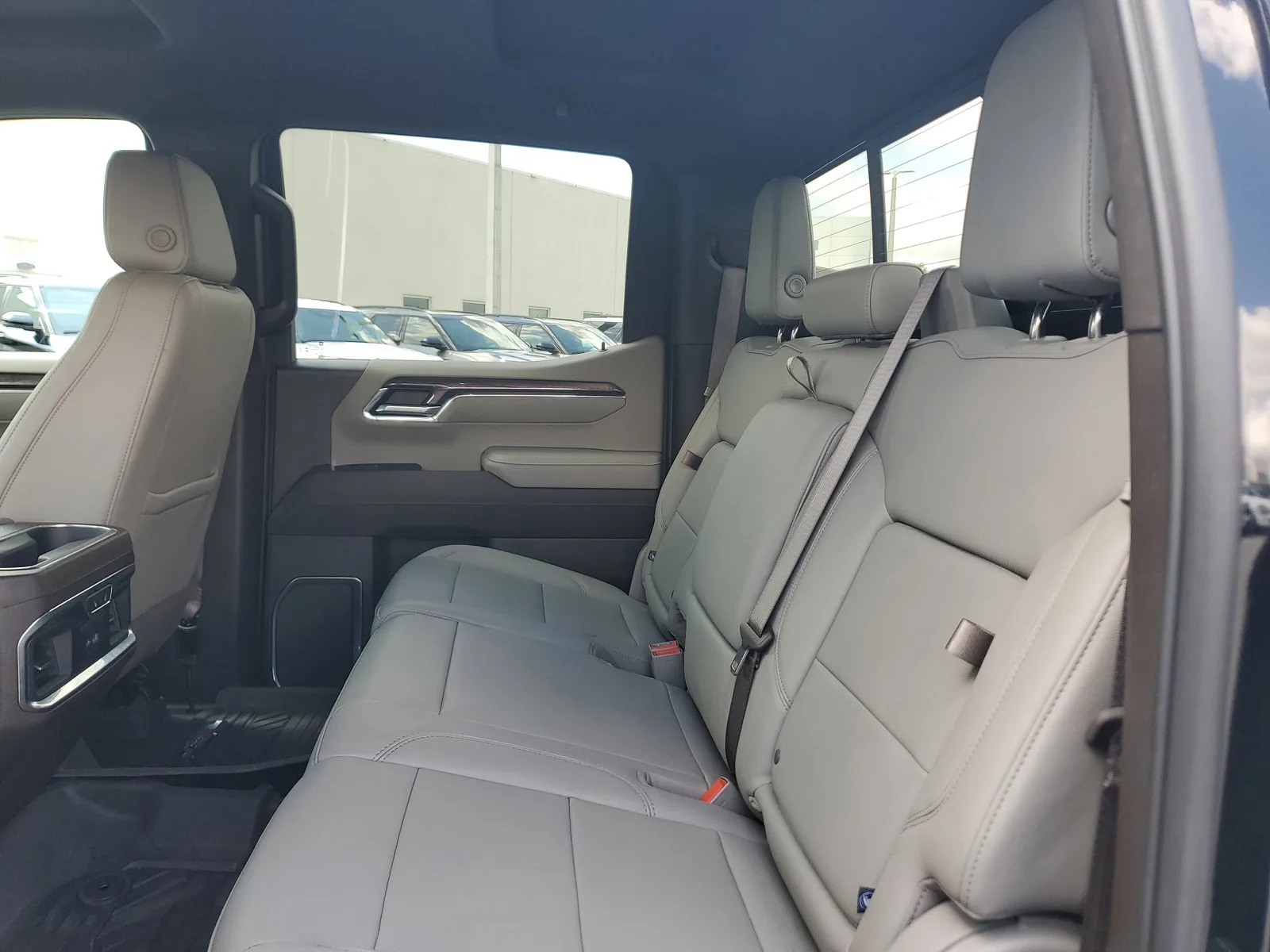 2024 Chevrolet Silverado 1500 LTZ photo 12