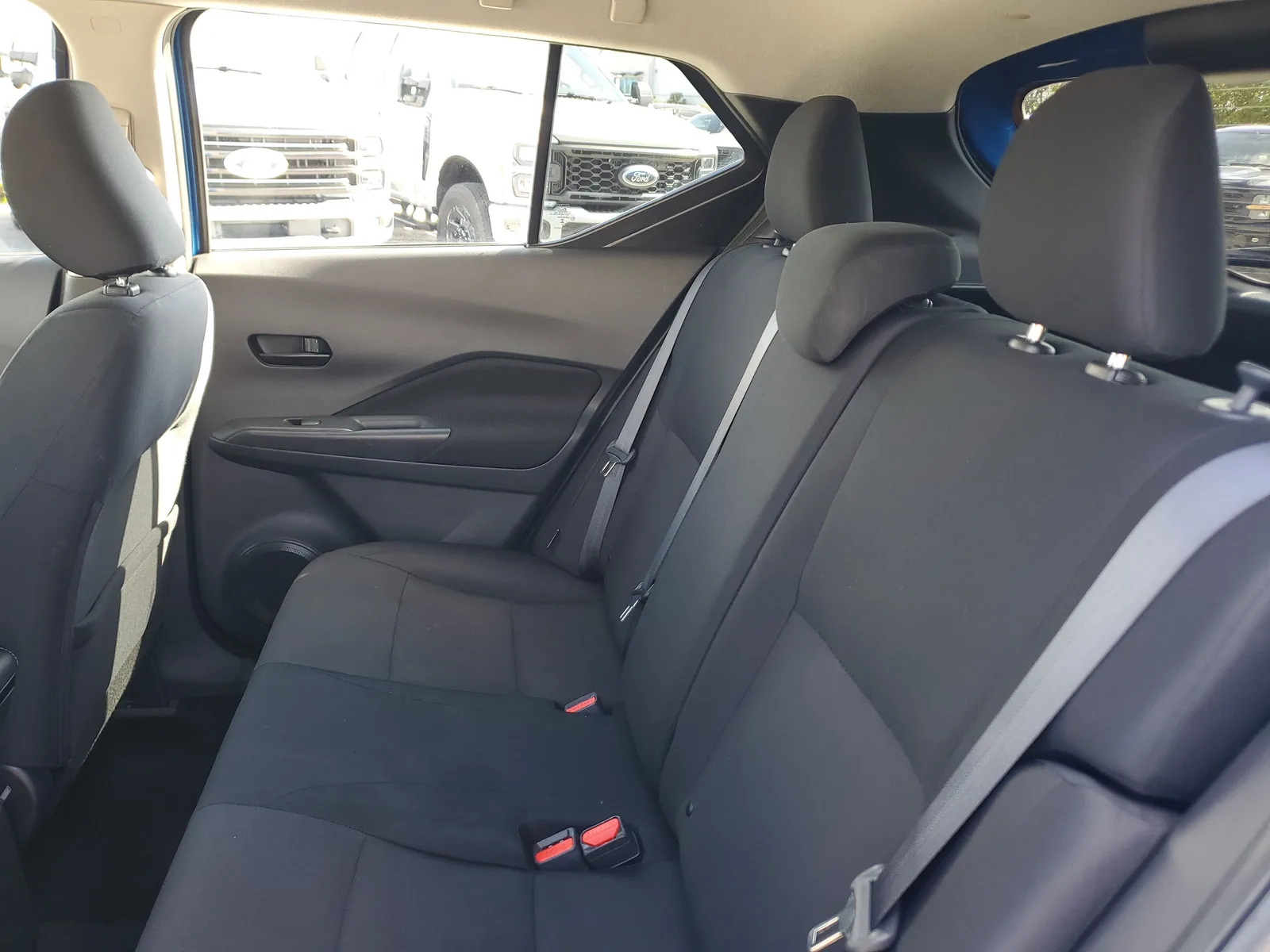 2023 Nissan Kicks S photo 12