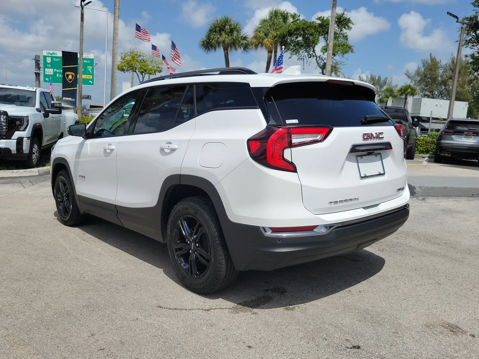 2024 GMC Terrain AT4 photo 7