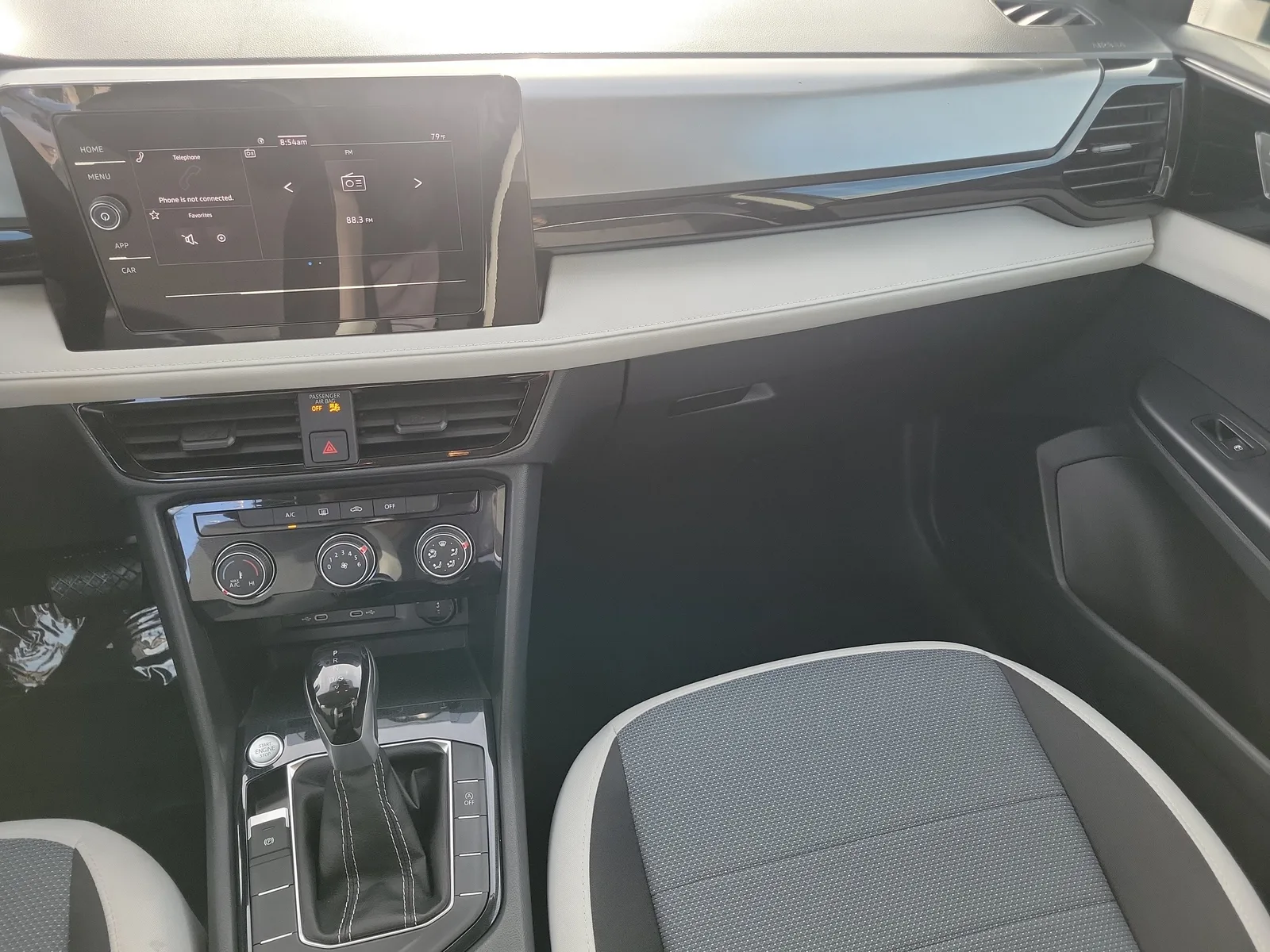 2025 Volkswagen Taos S photo 18