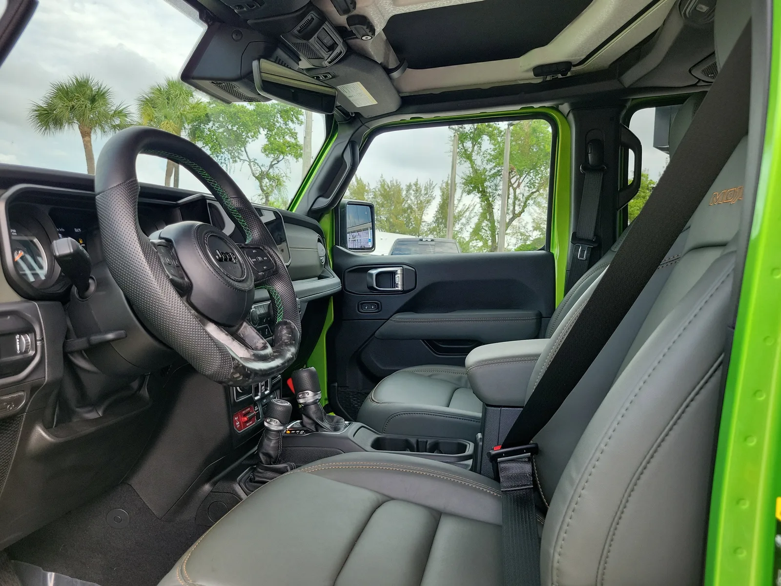 2025 Jeep Gladiator Mojave X photo 11