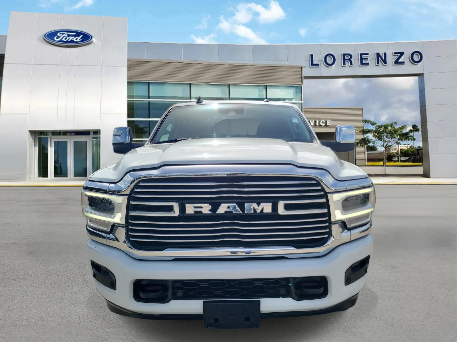 2024 RAM 2500 Laramie 4WD Diesel photo 2