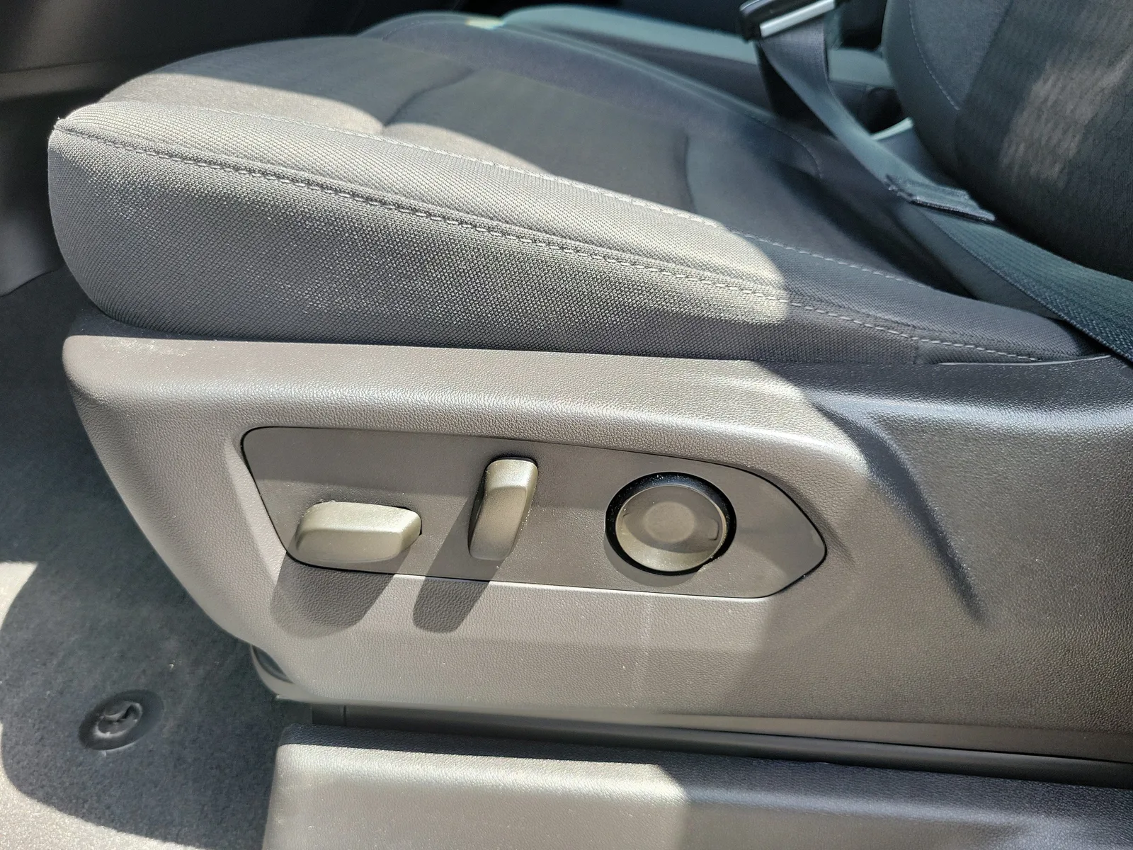 2024 GMC Sierra 1500 Elevation photo 12