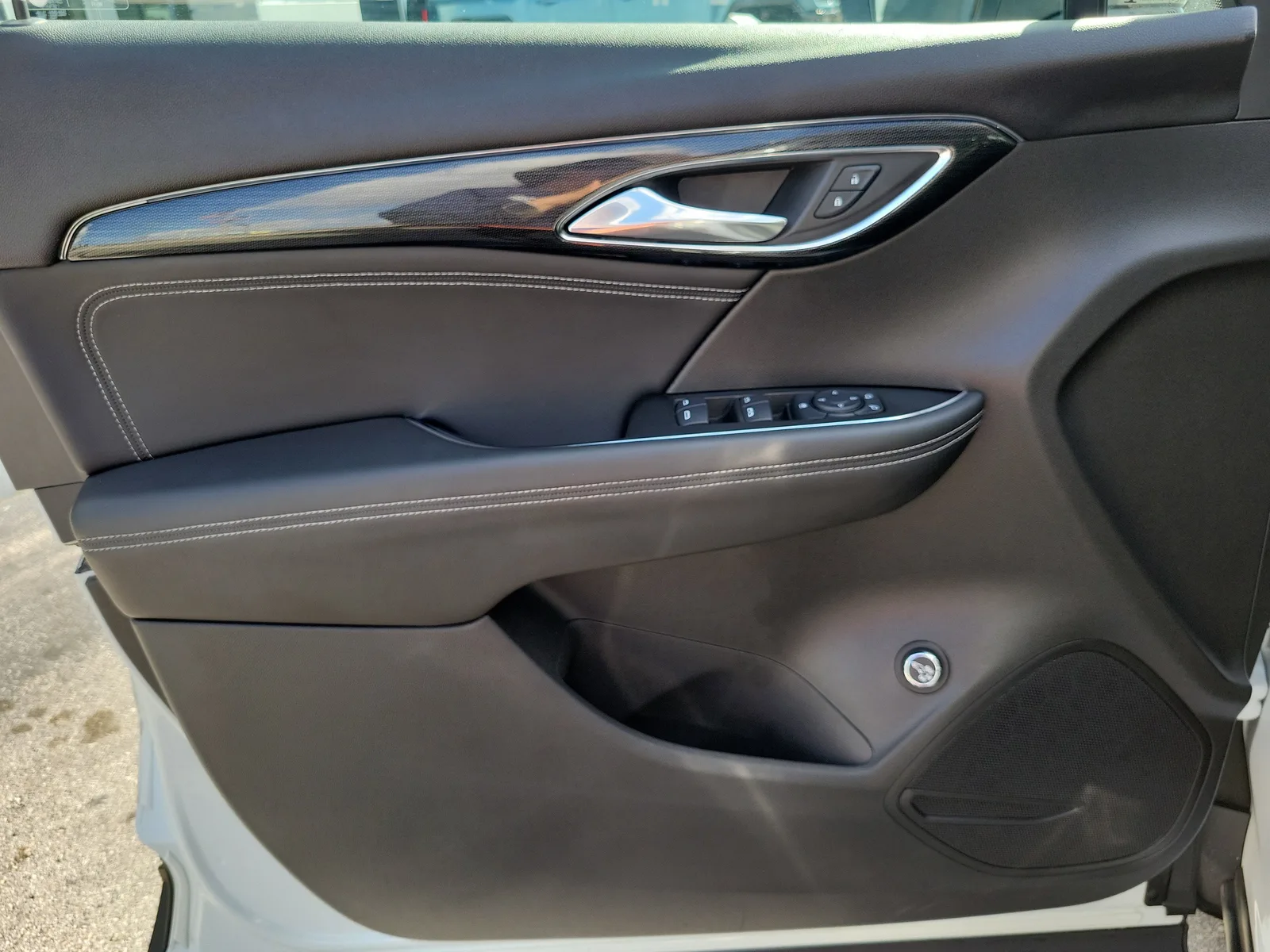 2022 Buick Envision Preferred photo 25