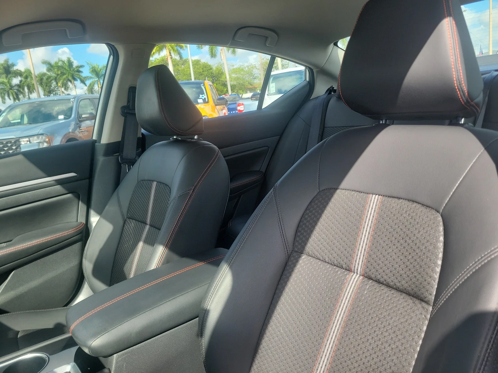 2024 Nissan Altima 2.5 SR photo 12
