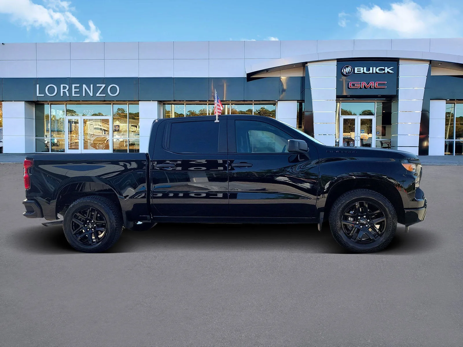 2026 Chevrolet Silverado 1500 Custom photo 4