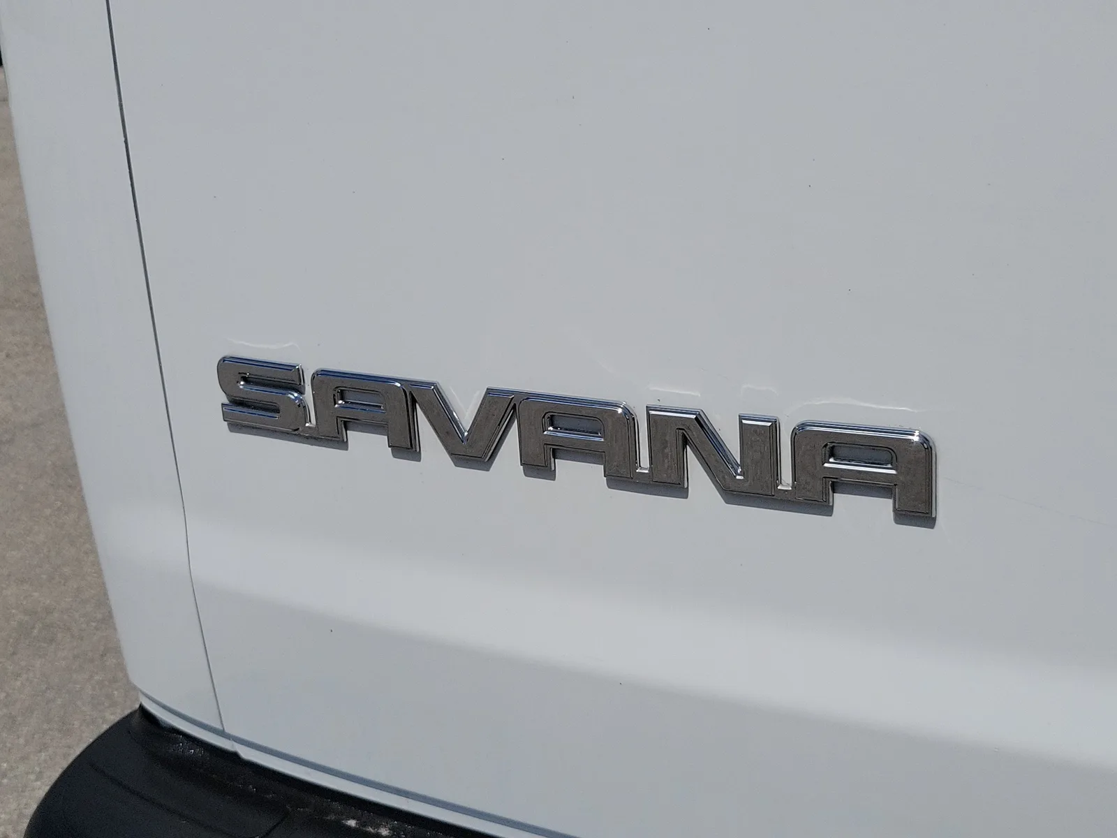 2024 GMC Savana Cargo Van Work Van photo 9
