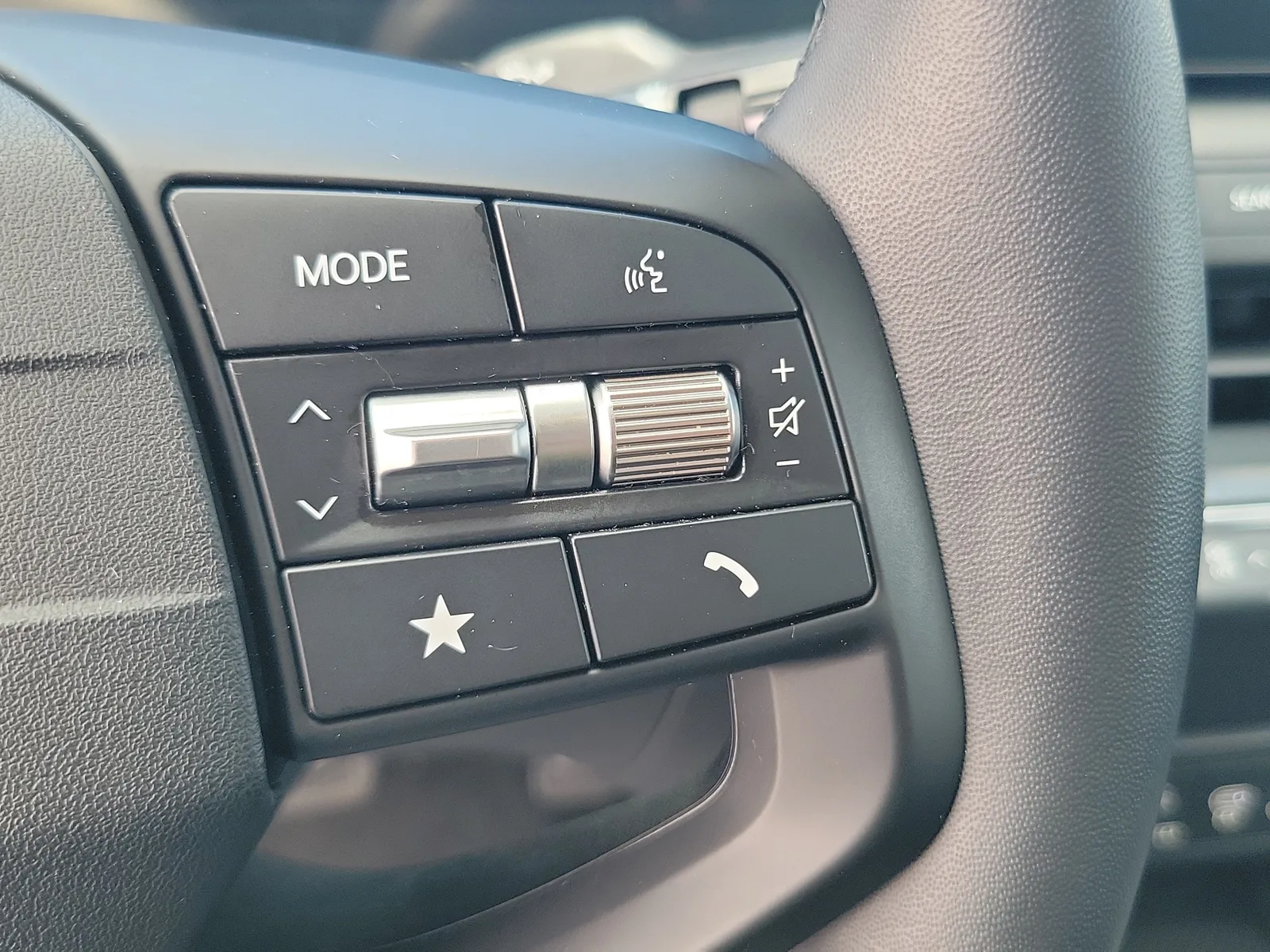 2025 Kia K4 EX photo 20