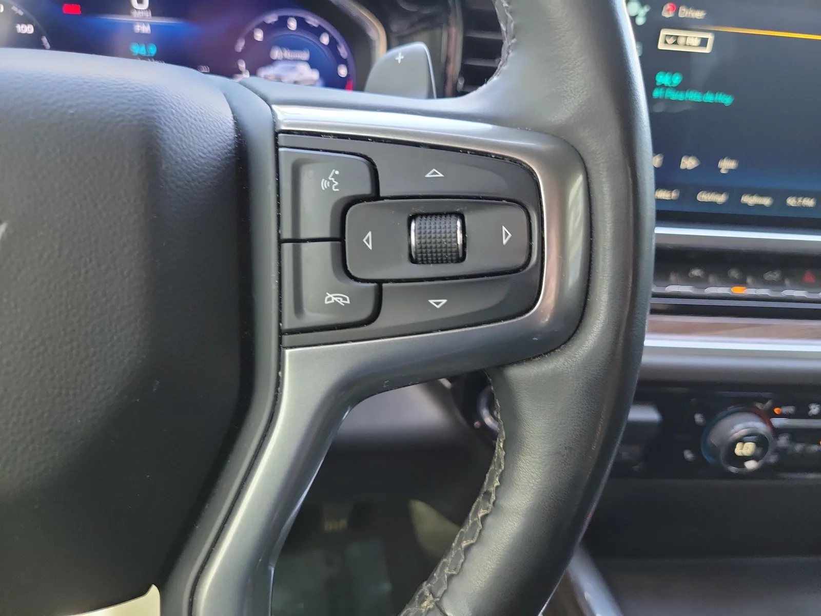 2024 Chevrolet Silverado 1500 RST photo 21
