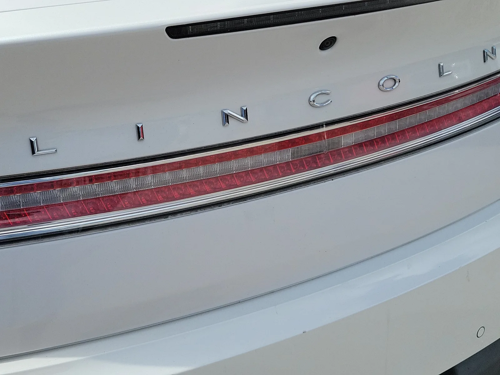 2020 Lincoln MKZ Standard photo 28