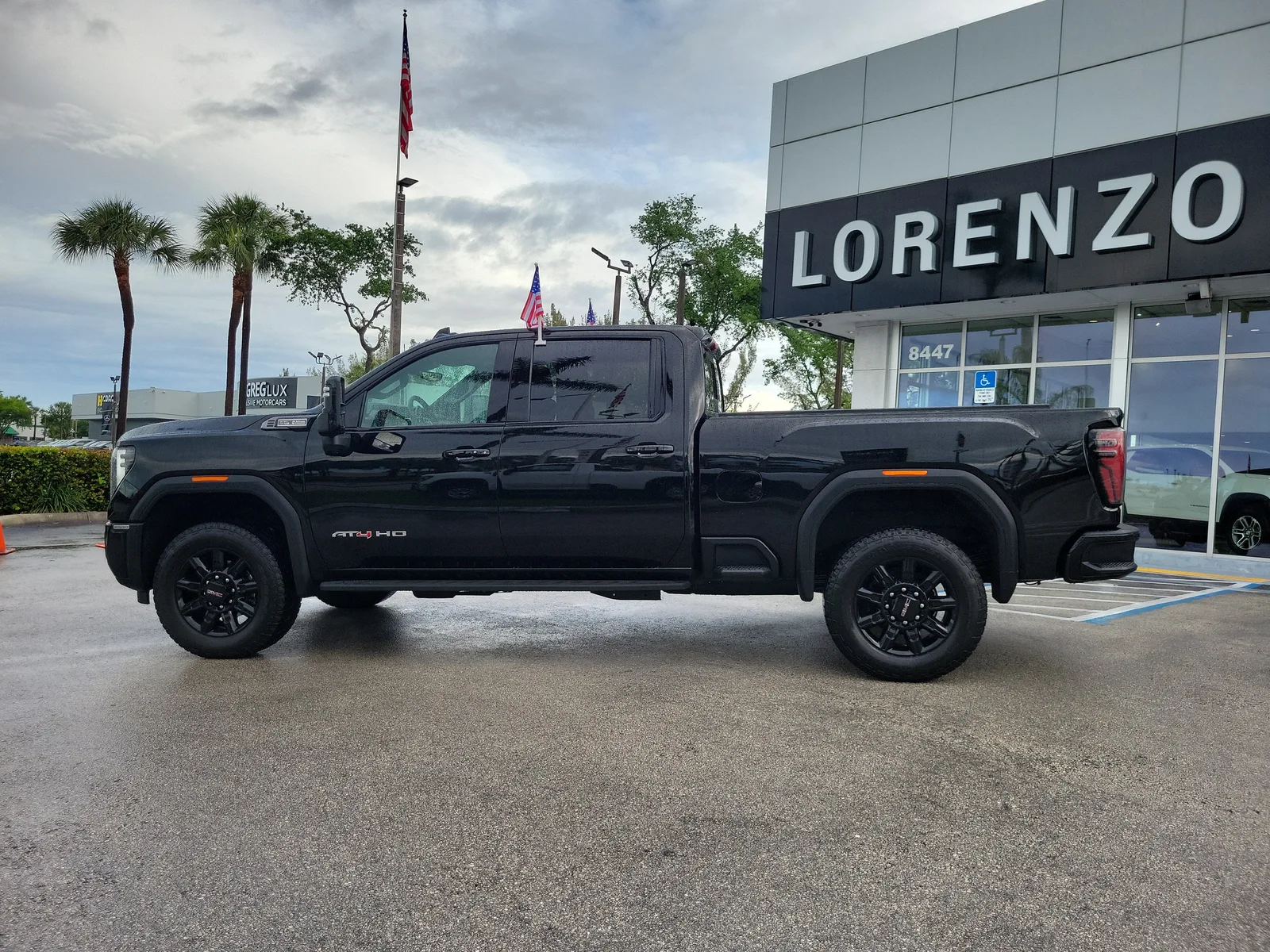2025 GMC Sierra 2500 HD AT4 photo 8